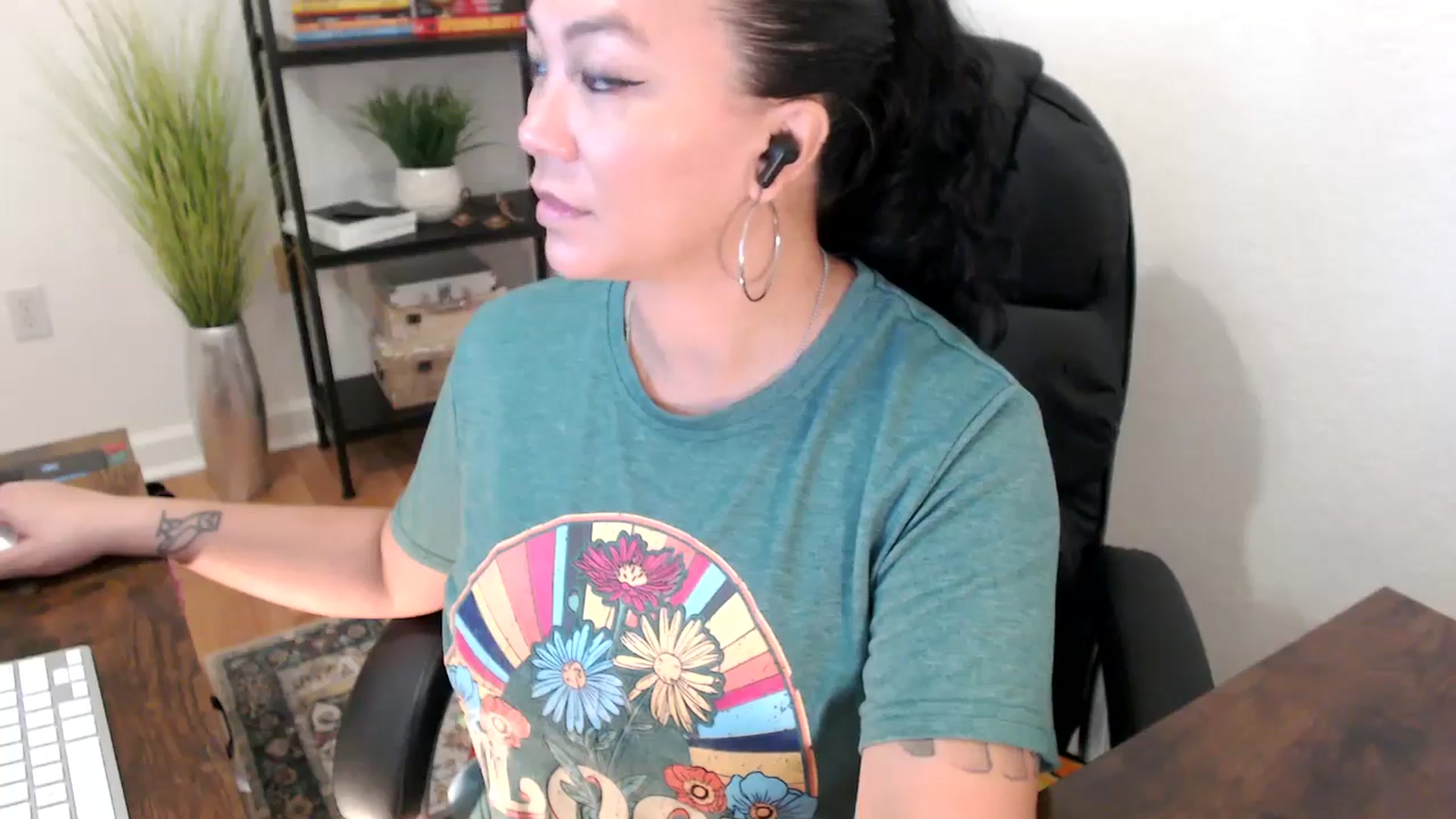 Gallery image thumbnail from MickaylaStar's myfreecams stream on, 01/13/2025, 17:11 image 11 of 20