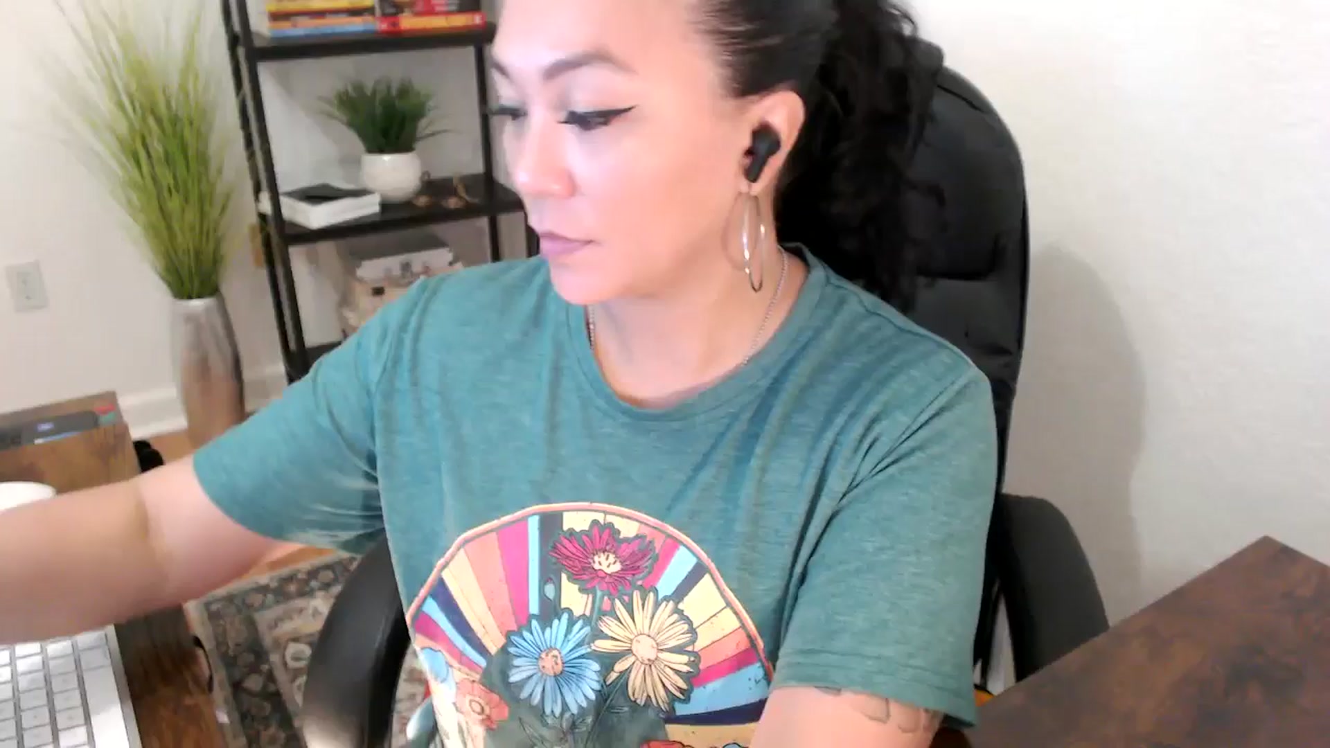 Gallery image thumbnail from MickaylaStar's myfreecams stream on, 01/13/2025, 17:11 image 5 of 20