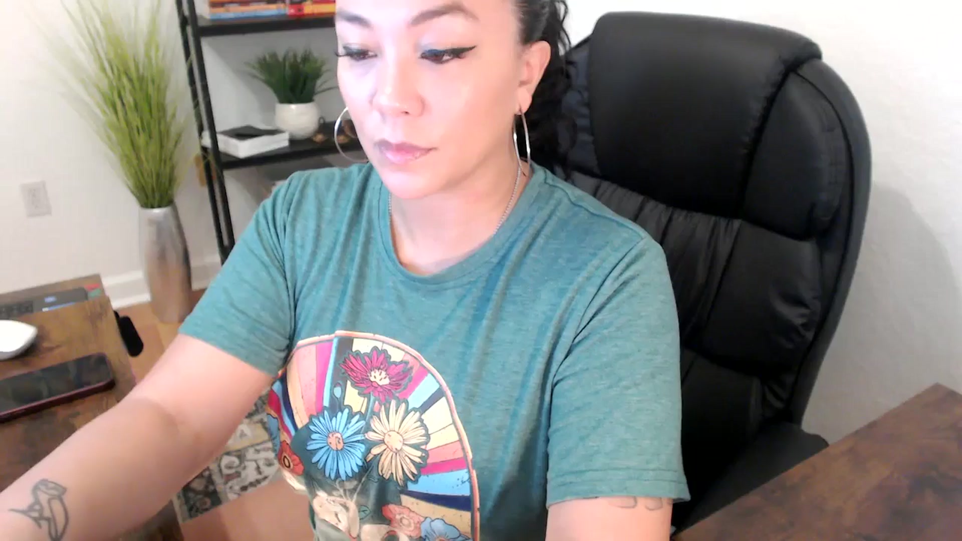 Gallery image thumbnail from MickaylaStar's myfreecams stream on, 01/13/2025, 18:22 image 3 of 20