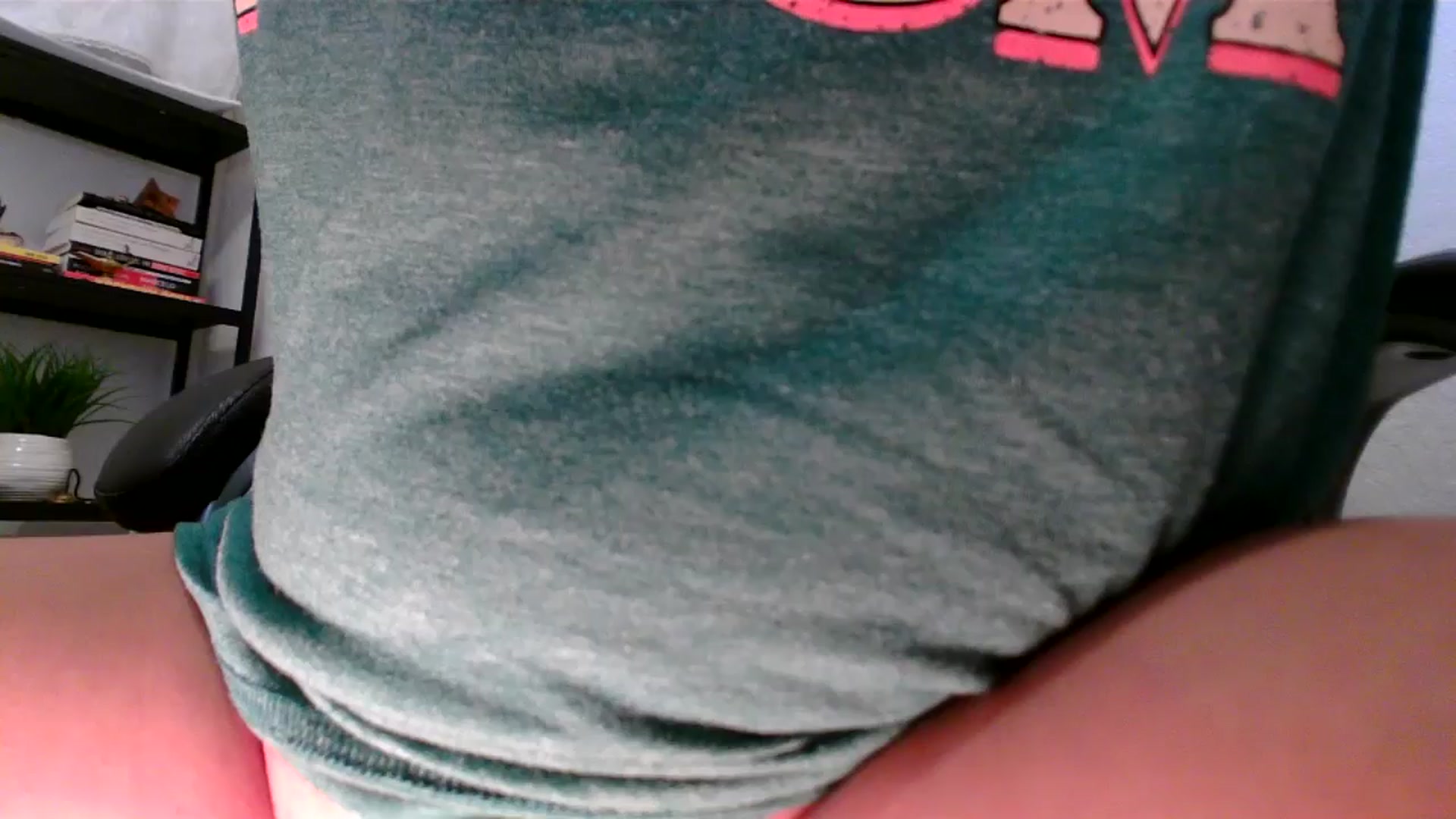 Gallery image thumbnail from MickaylaStar's myfreecams stream on, 01/13/2025, 18:22 image 15 of 20