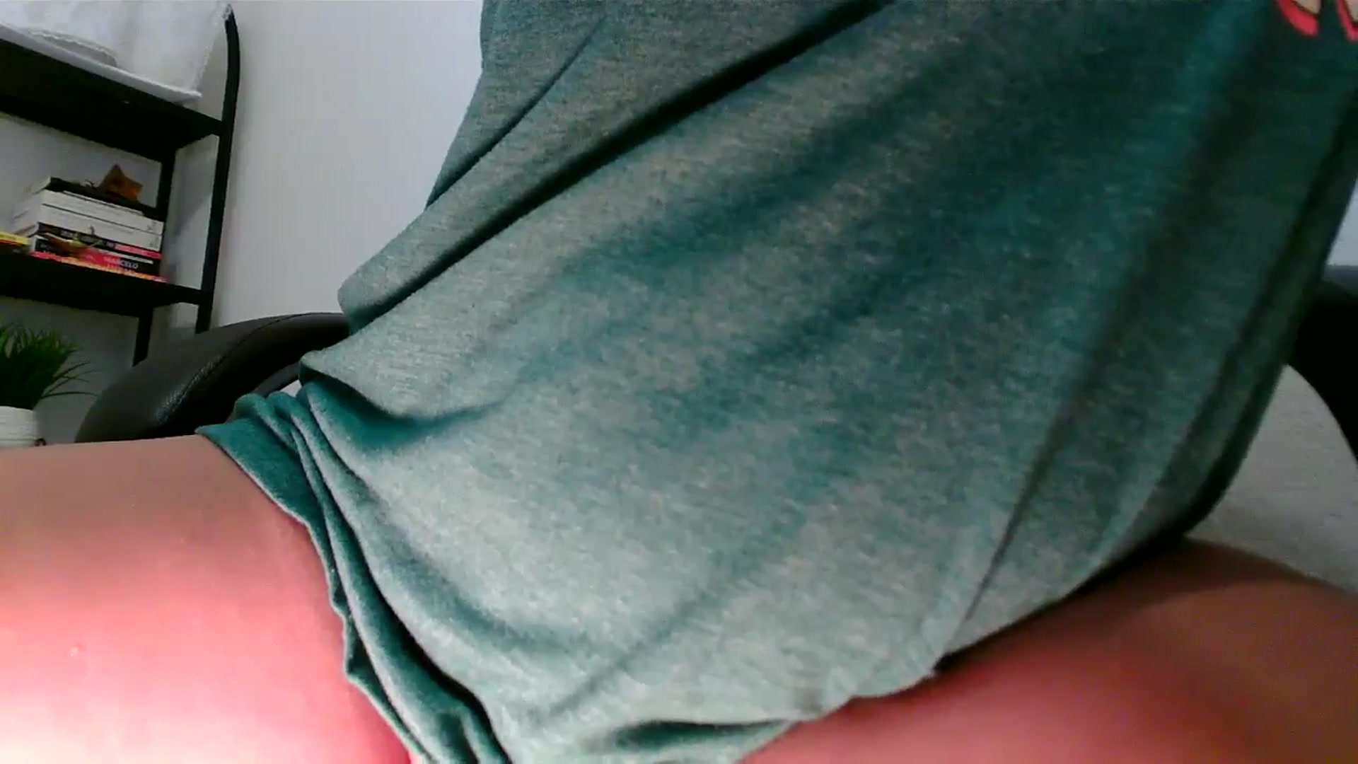Gallery image thumbnail from MickaylaStar's myfreecams stream on, 01/13/2025, 18:59 image 13 of 20
