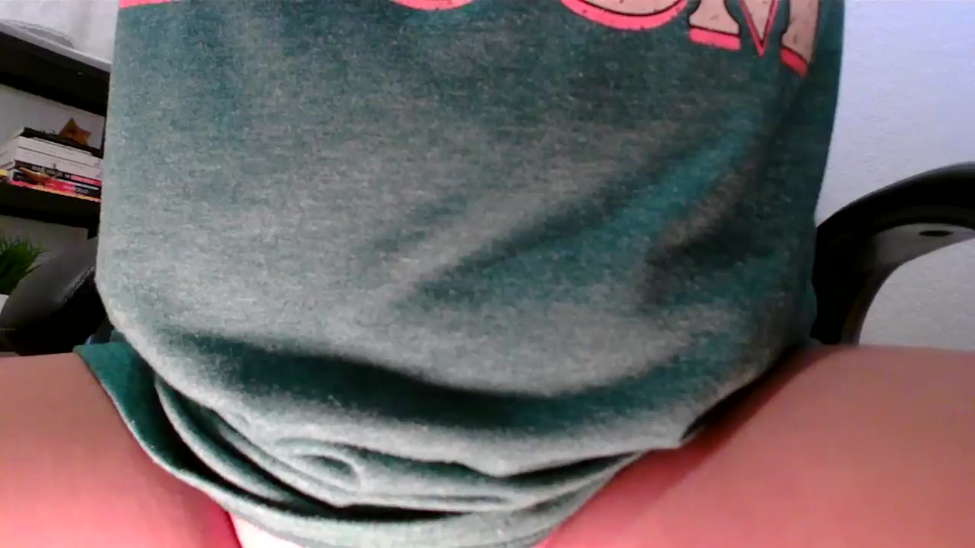 Gallery image thumbnail from MickaylaStar's myfreecams stream on, 01/13/2025, 18:59 image 1 of 20