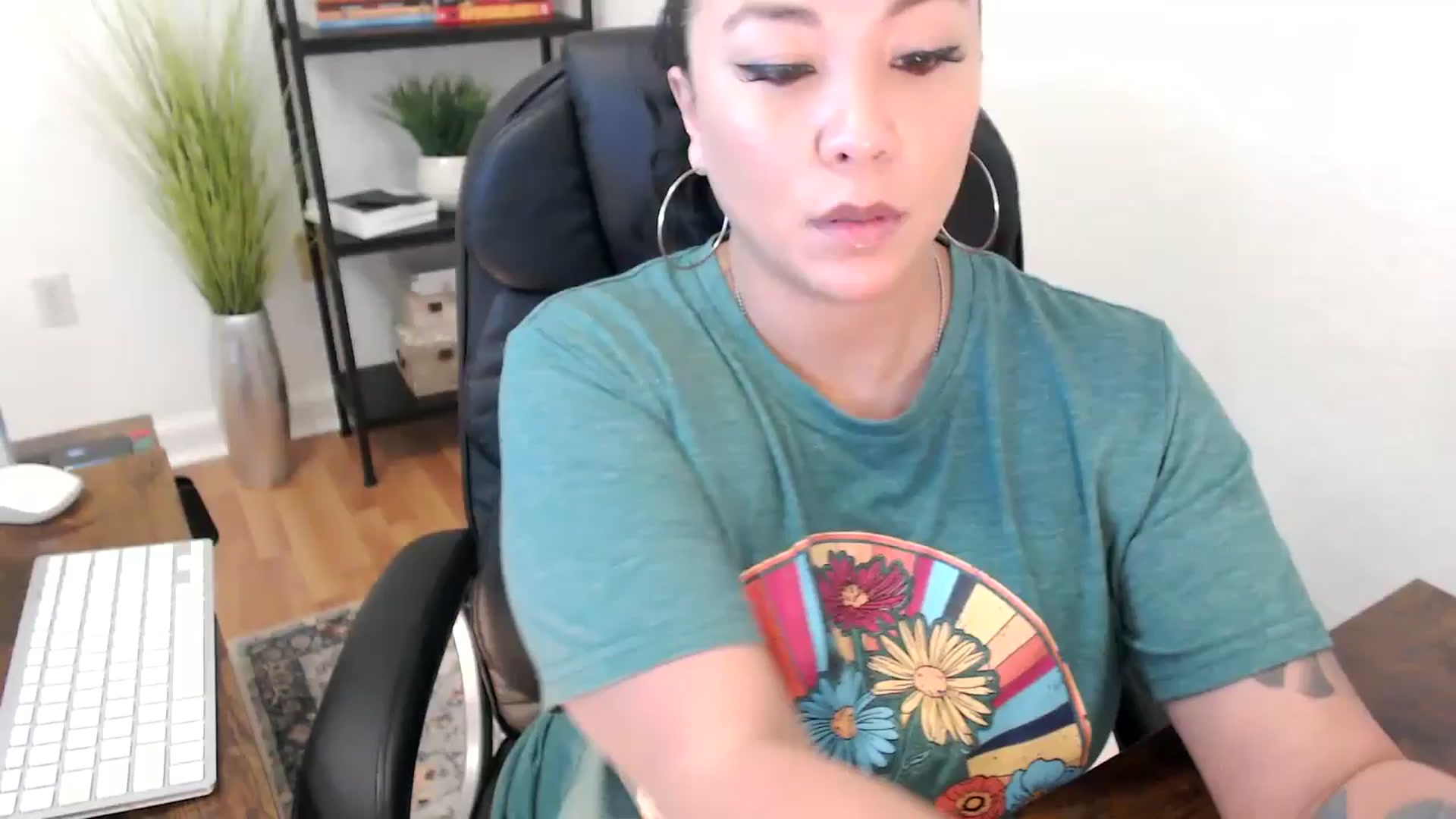 Gallery image thumbnail from MickaylaStar's myfreecams stream on, 01/13/2025, 19:50 image 7 of 20