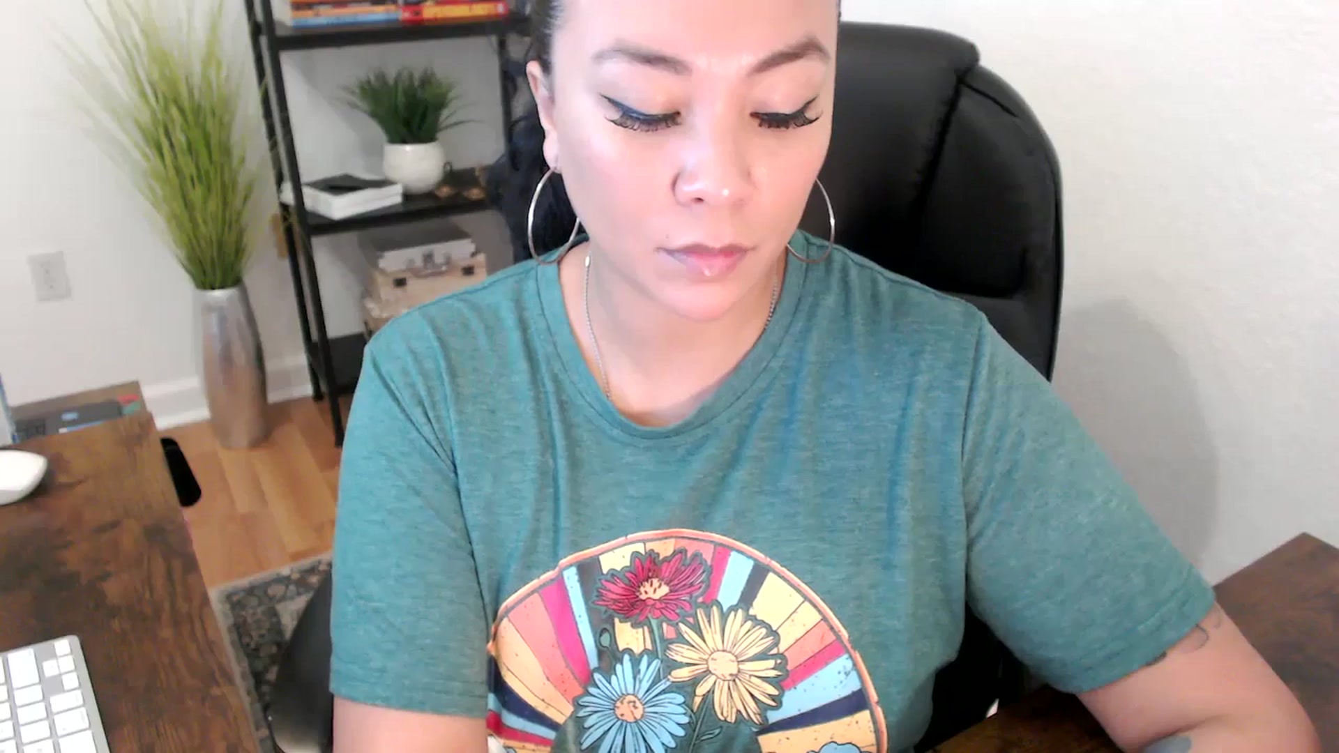 Gallery image thumbnail from MickaylaStar's myfreecams stream on, 01/13/2025, 19:50 image 15 of 20
