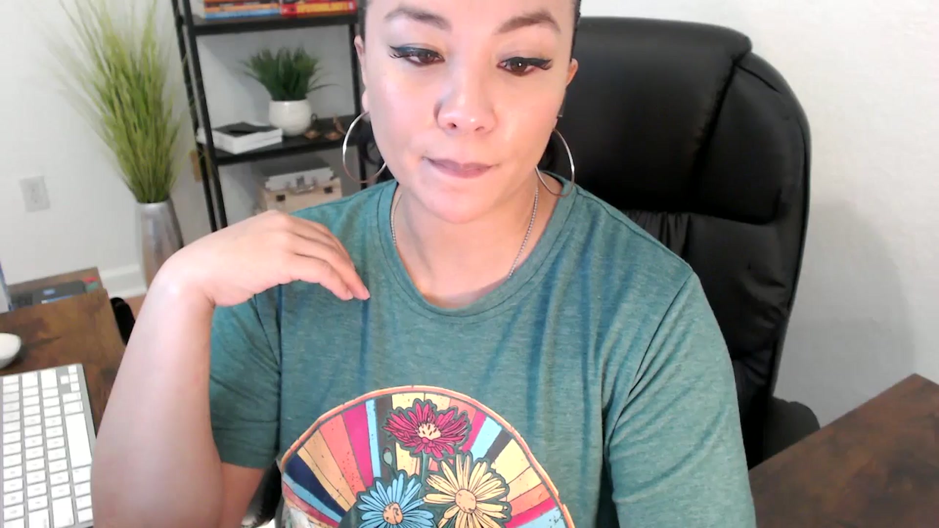 Gallery image thumbnail from MickaylaStar's myfreecams stream on, 01/13/2025, 20:40 image 5 of 20