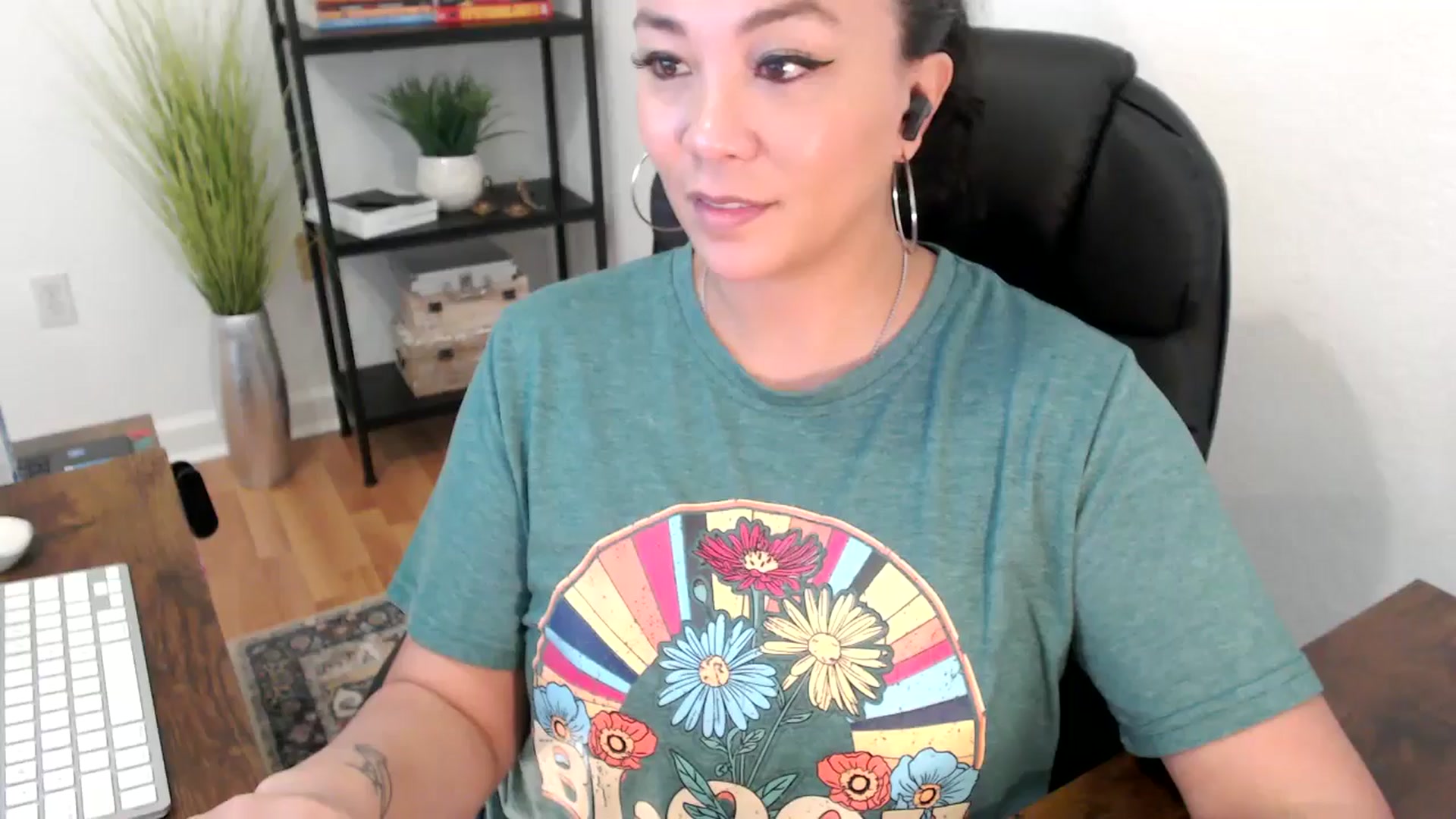 Gallery image thumbnail from MickaylaStar's myfreecams stream on, 01/13/2025, 20:40 image 1 of 20