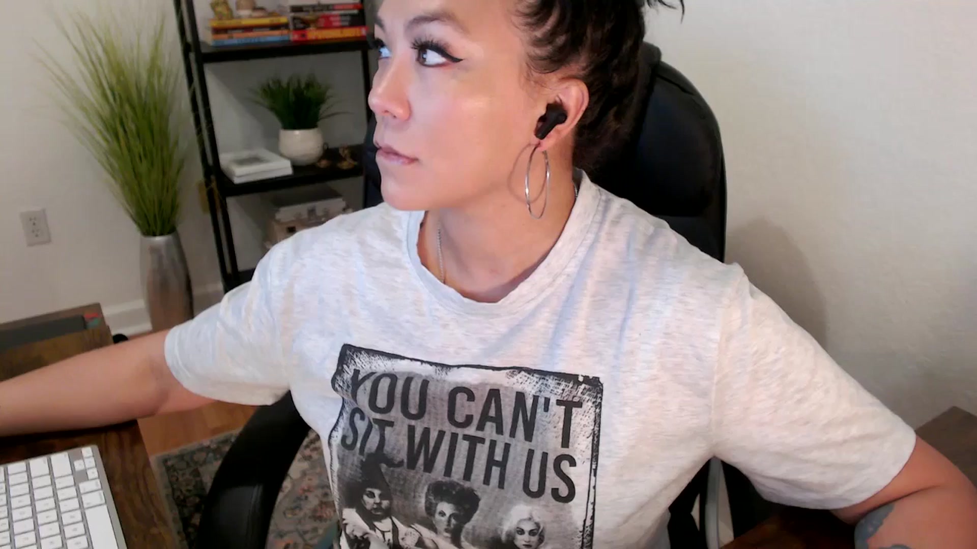 Gallery image thumbnail from MickaylaStar's myfreecams stream on, 01/14/2025, 16:23 image 6 of 20
