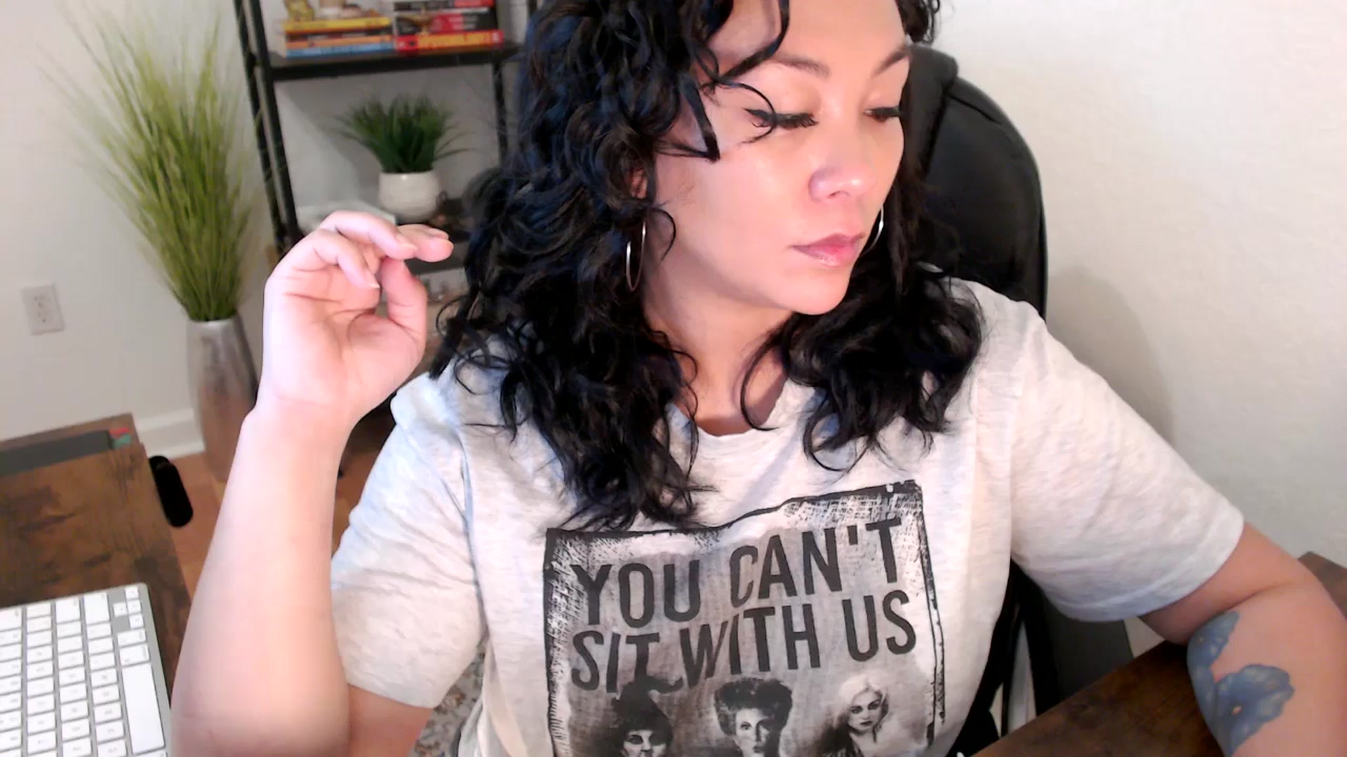 Gallery image thumbnail from MickaylaStar's myfreecams stream on, 01/14/2025, 17:00 image 11 of 20