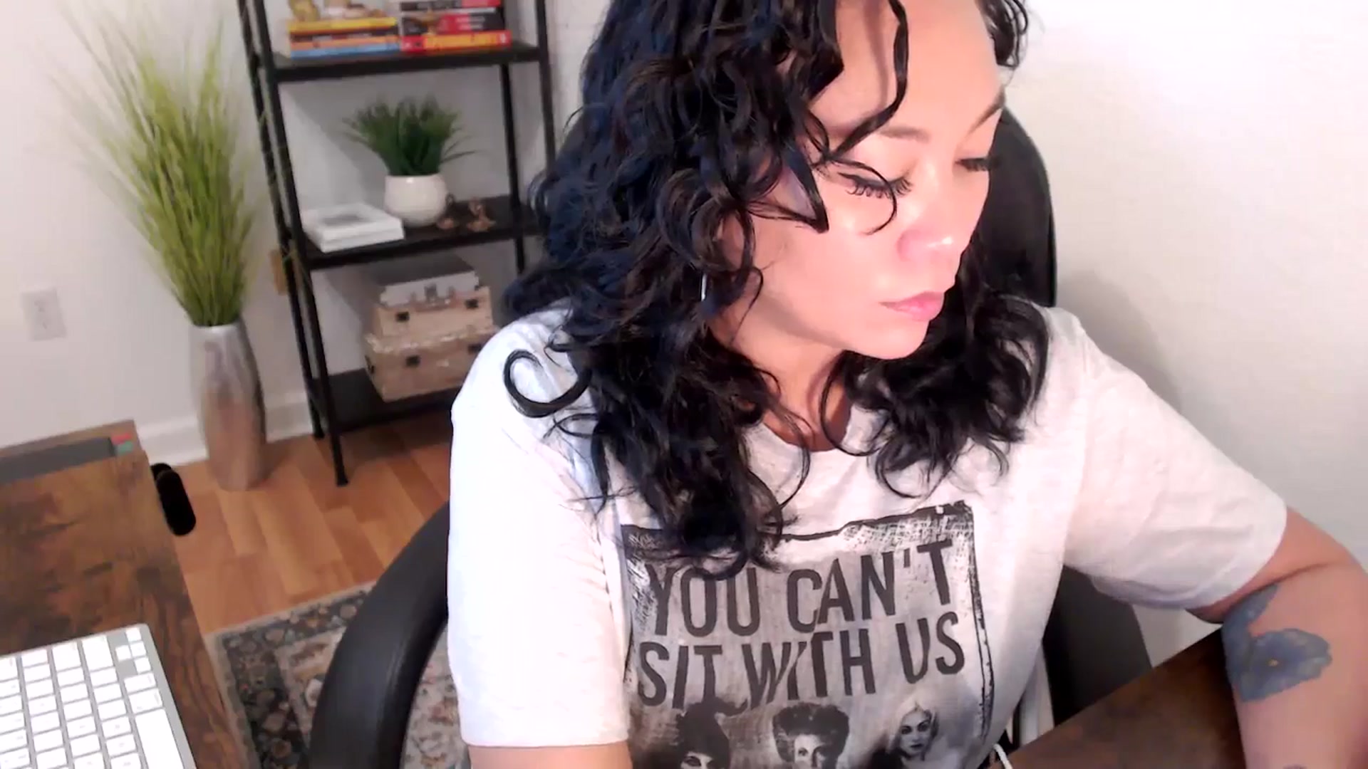 Gallery image thumbnail from MickaylaStar's myfreecams stream on, 01/14/2025, 17:00 image 17 of 20