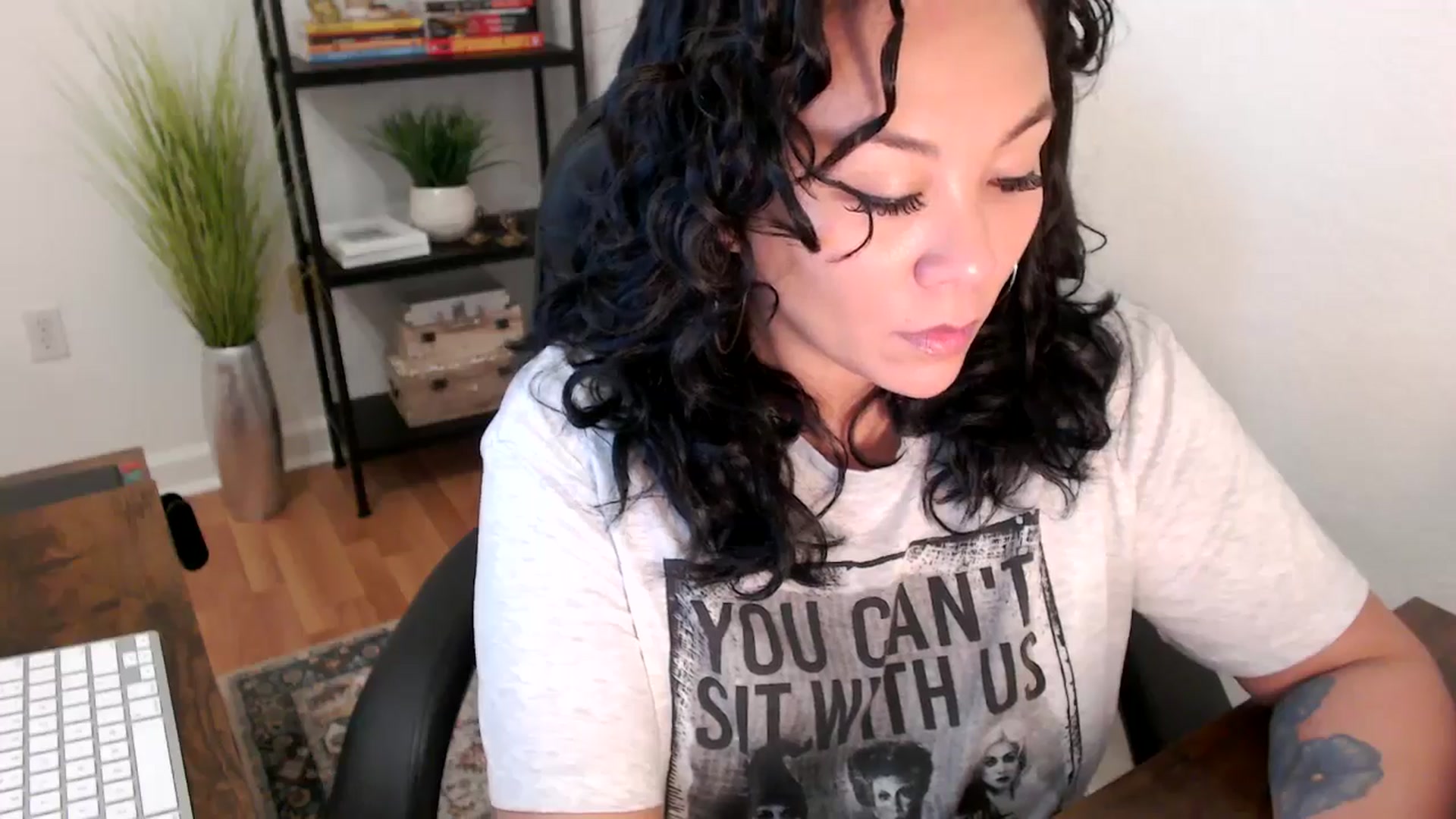 Gallery image thumbnail from MickaylaStar's myfreecams stream on, 01/14/2025, 17:00 image 12 of 20
