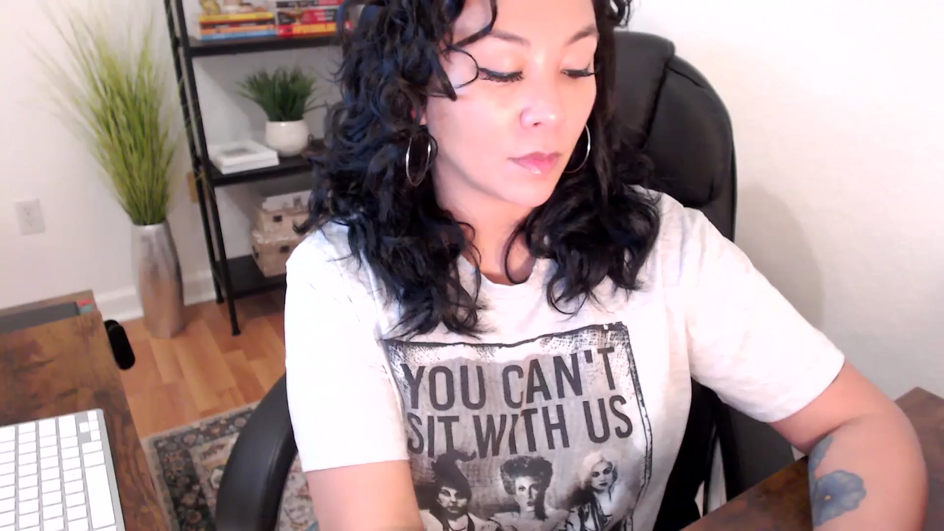 Gallery image thumbnail from MickaylaStar's myfreecams stream on, 01/14/2025, 17:00 image 10 of 20