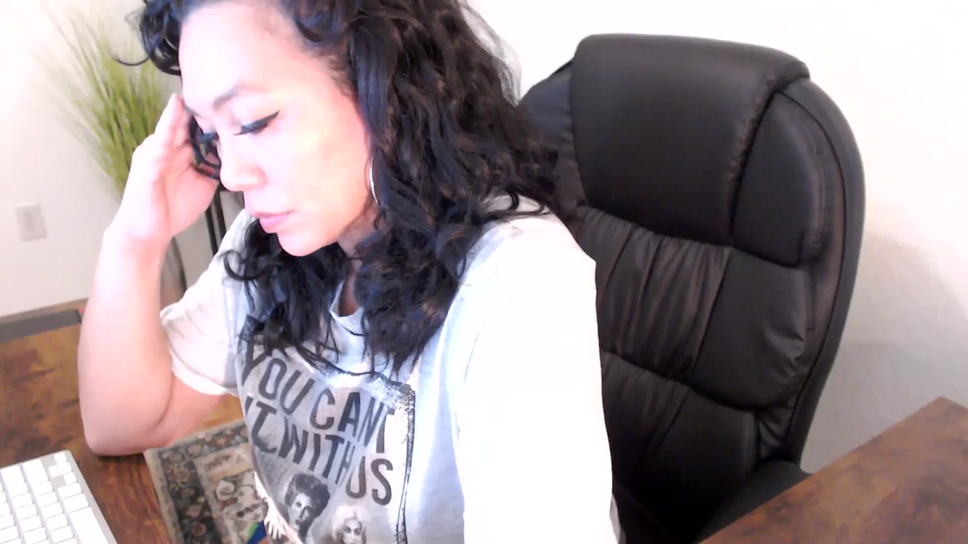 Gallery image thumbnail from MickaylaStar's myfreecams stream on, 01/14/2025, 17:28 image 16 of 20