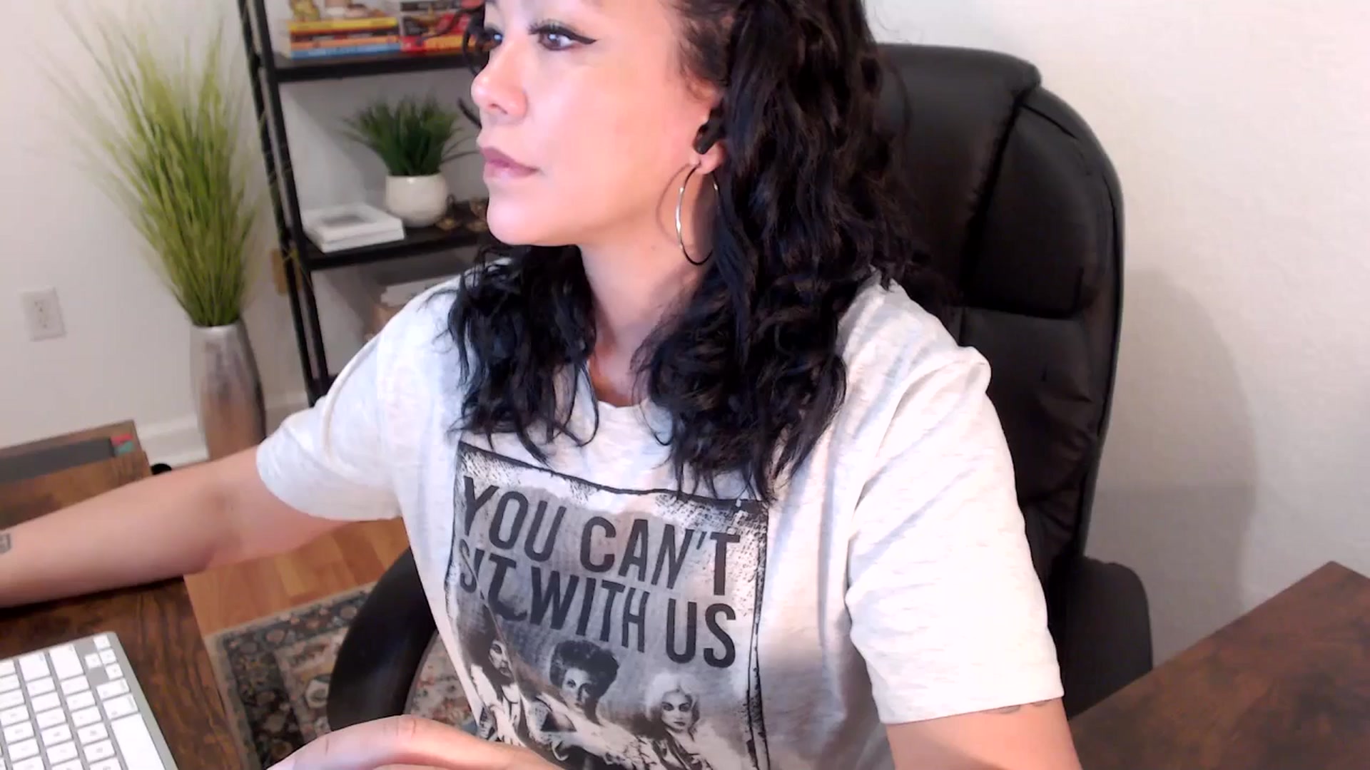Gallery image thumbnail from MickaylaStar's myfreecams stream on, 01/14/2025, 17:28 image 5 of 20