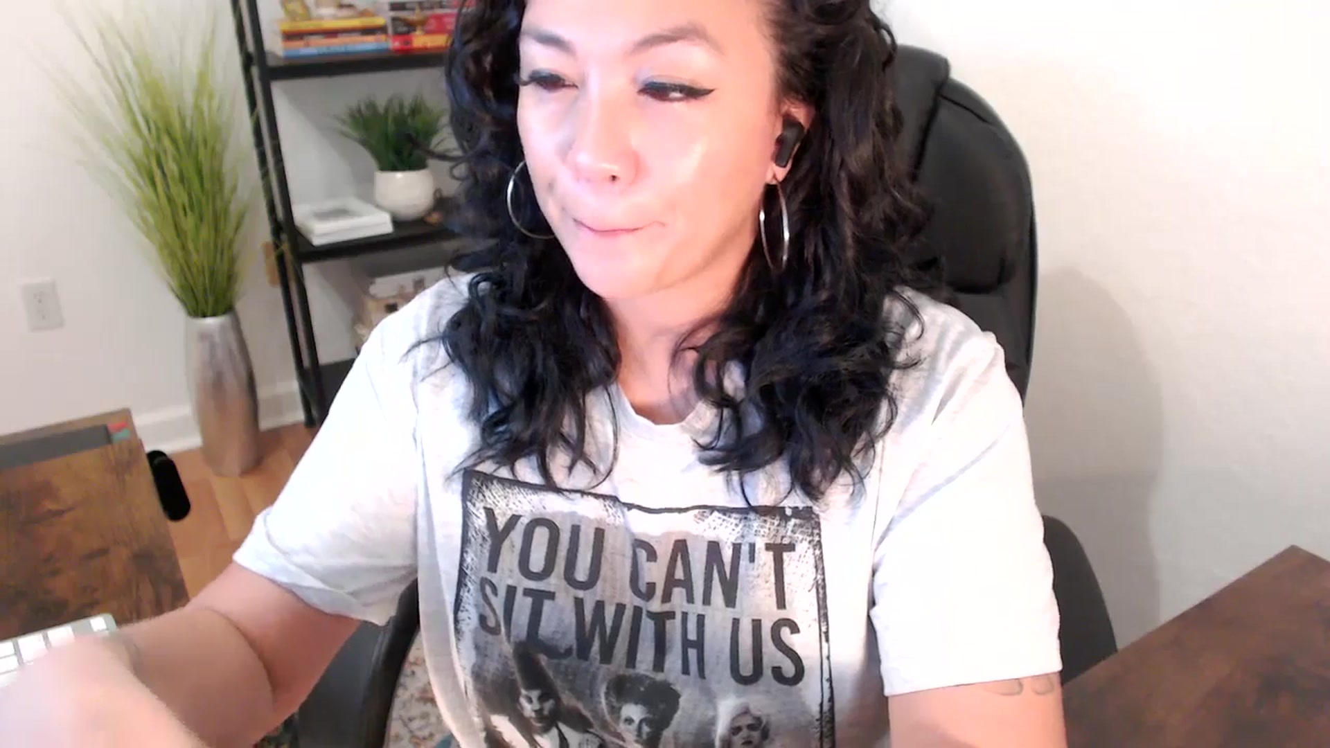 Gallery image thumbnail from MickaylaStar's myfreecams stream on, 01/14/2025, 17:28 image 12 of 20
