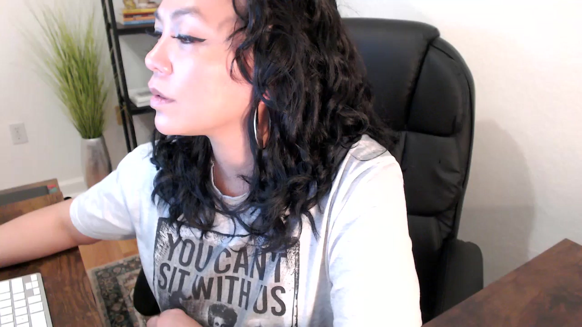 Gallery image thumbnail from MickaylaStar's myfreecams stream on, 01/14/2025, 19:15 image 6 of 20