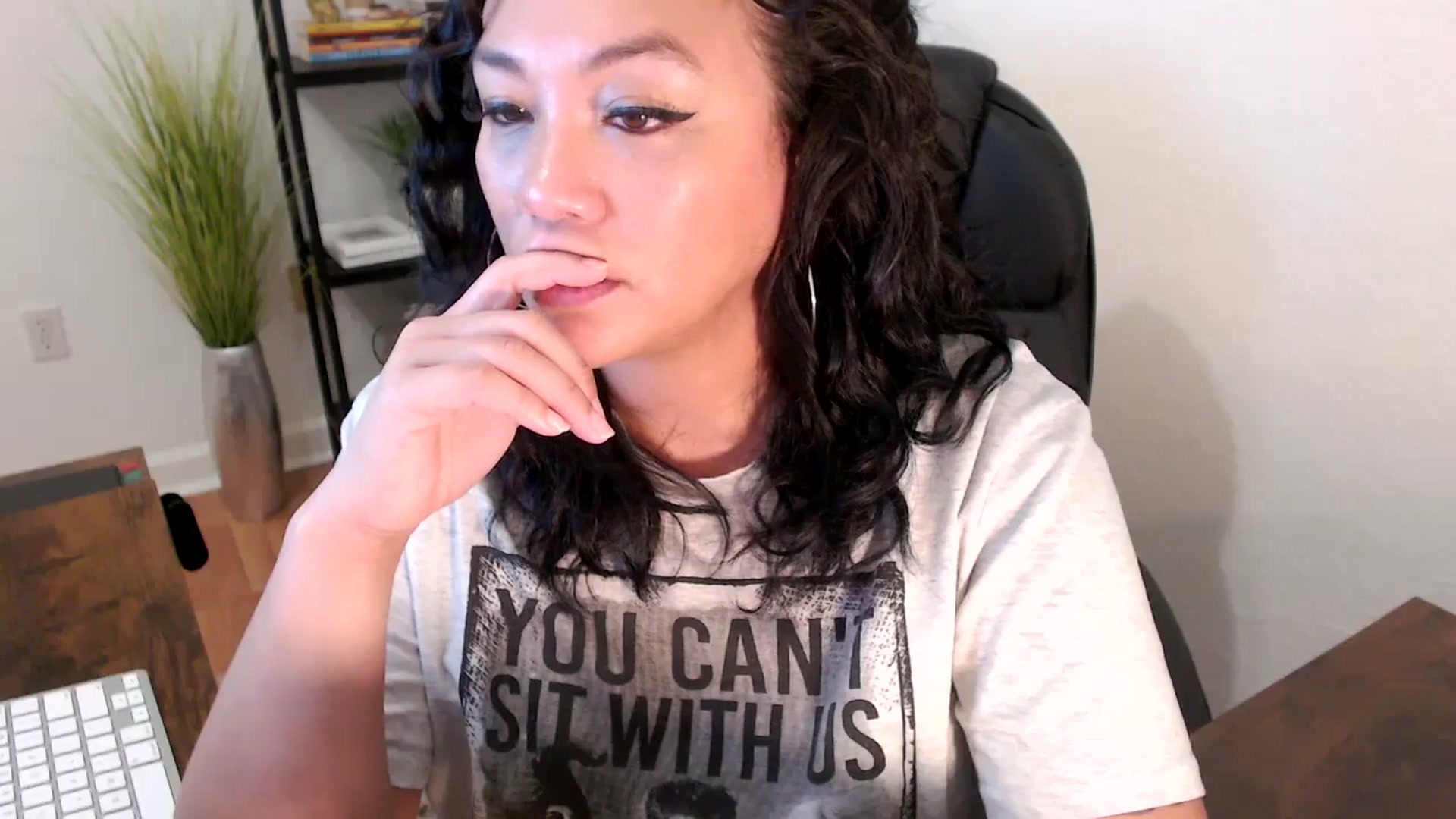 Gallery image thumbnail from MickaylaStar's myfreecams stream on, 01/14/2025, 19:15 image 17 of 20