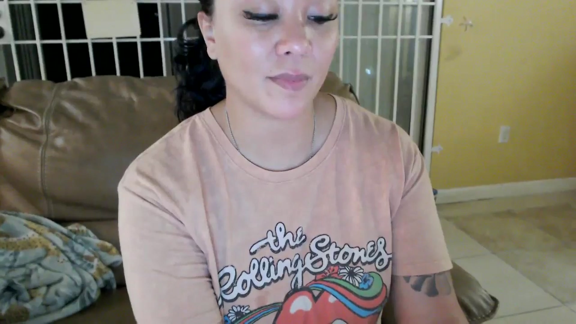 Gallery image thumbnail from MickaylaStar's myfreecams stream on, 01/15/2025, 03:11 image 2 of 20