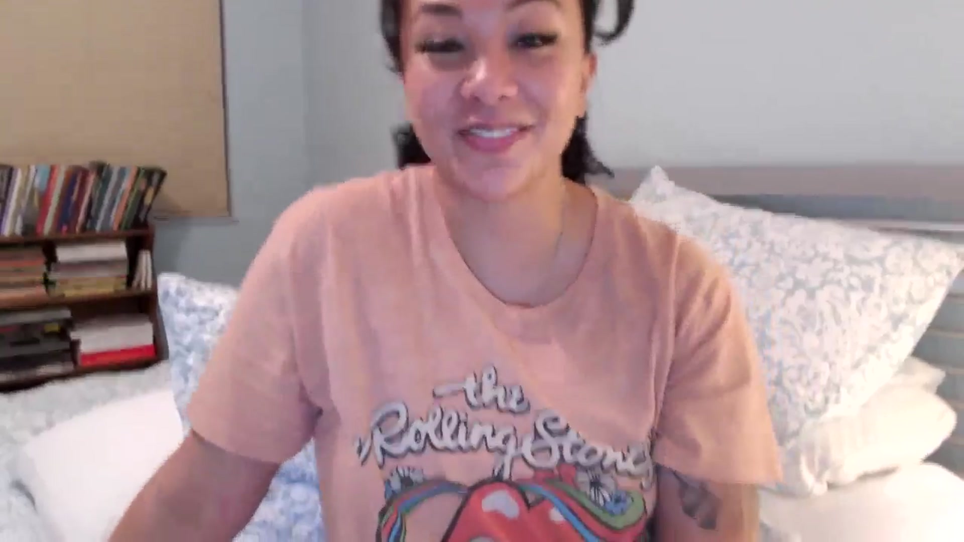 Gallery image thumbnail from MickaylaStar's myfreecams stream on, 01/15/2025, 03:45 image 6 of 20