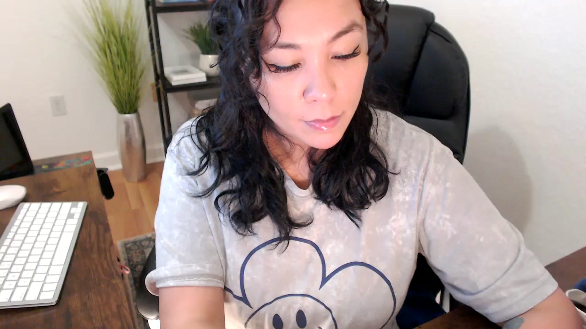 Gallery image thumbnail from MickaylaStar's myfreecams stream on, 01/17/2025, 18:14 image 1 of 20