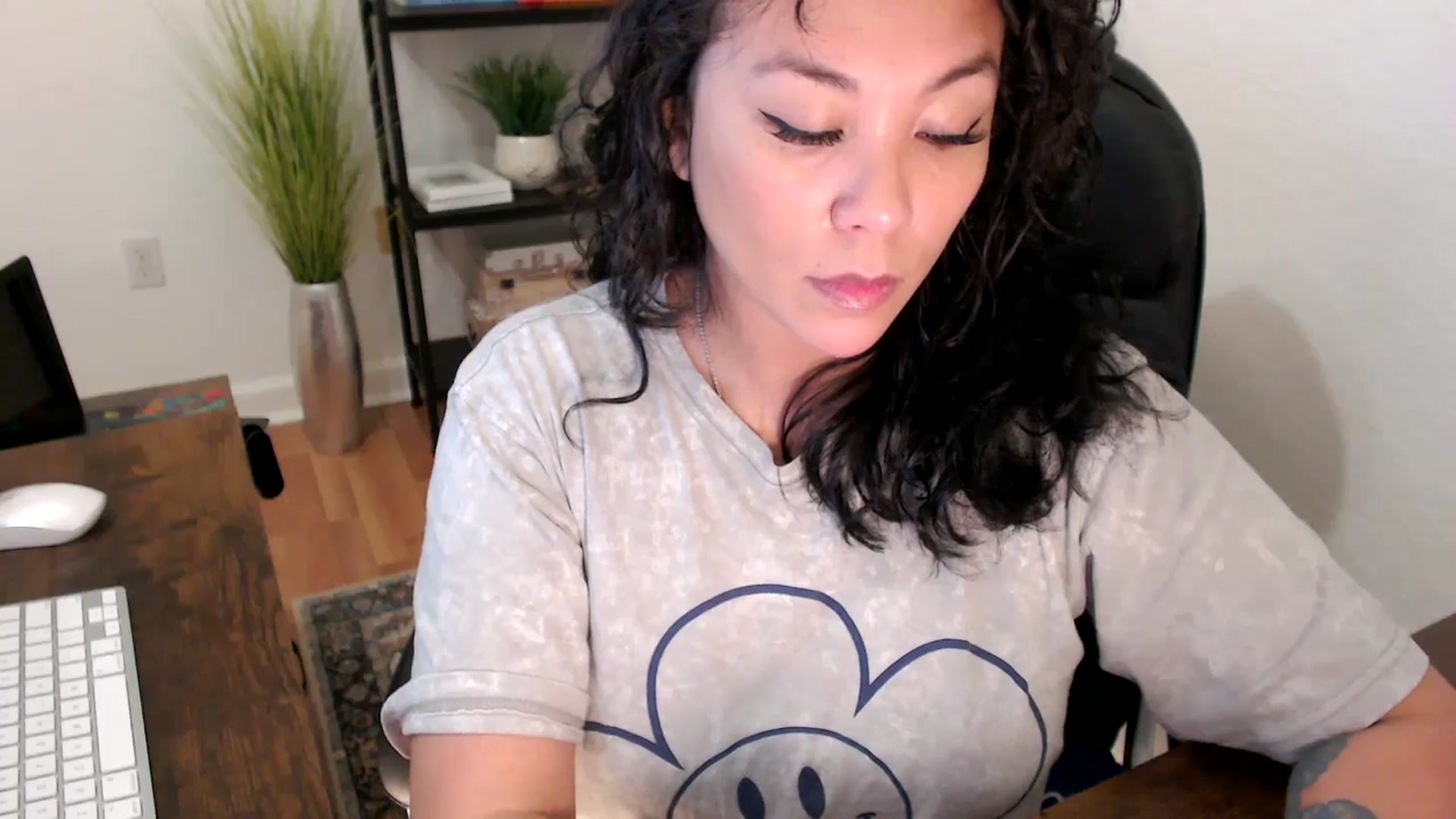 Gallery image thumbnail from MickaylaStar's myfreecams stream on, 01/17/2025, 20:25 image 14 of 20