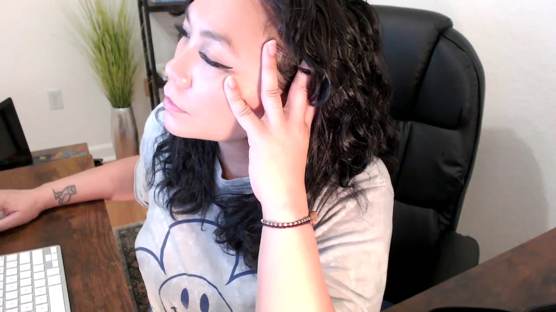 Gallery image thumbnail from MickaylaStar's myfreecams stream on, 01/17/2025, 21:38 image 20 of 20