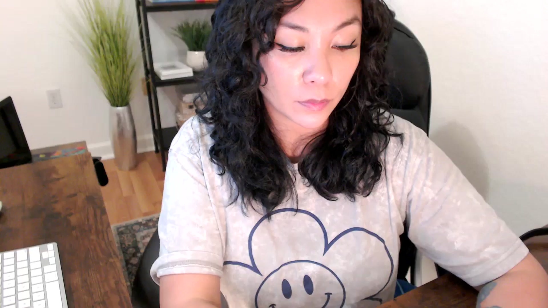 Gallery image thumbnail from MickaylaStar's myfreecams stream on, 01/17/2025, 21:55 image 12 of 20