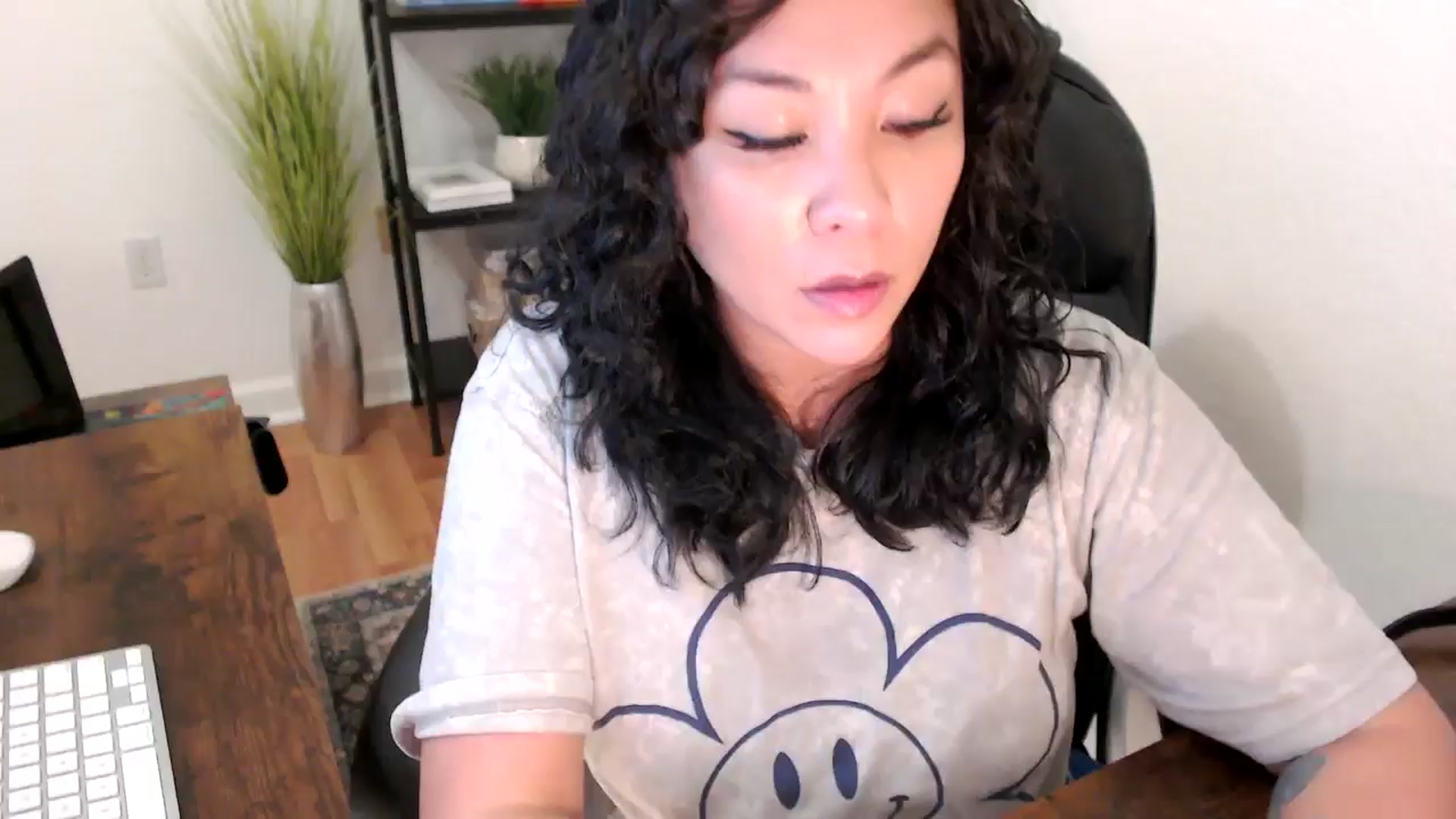 Gallery image thumbnail from MickaylaStar's myfreecams stream on, 01/17/2025, 21:55 image 9 of 20