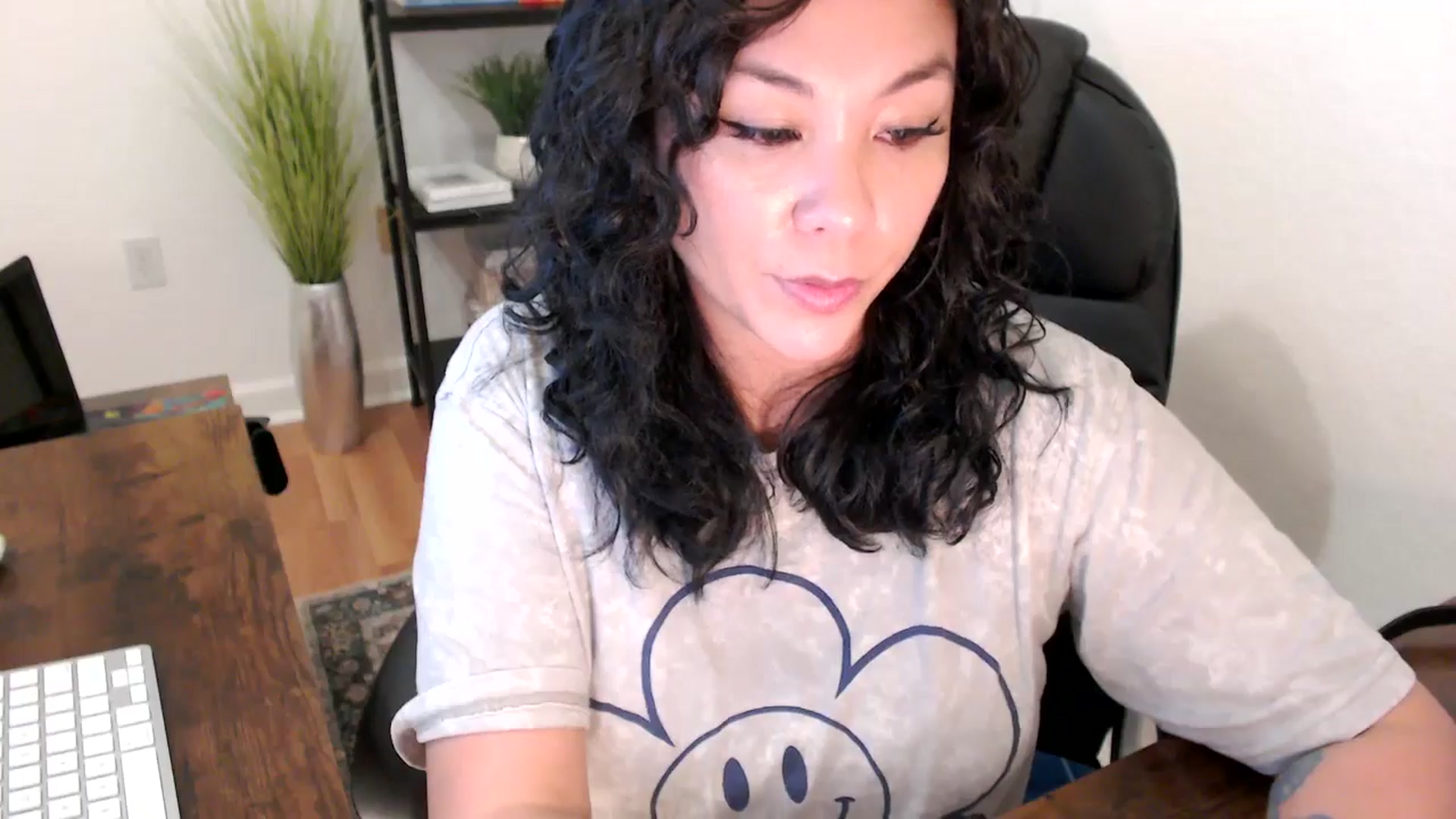Gallery image thumbnail from MickaylaStar's myfreecams stream on, 01/17/2025, 21:55 image 11 of 20