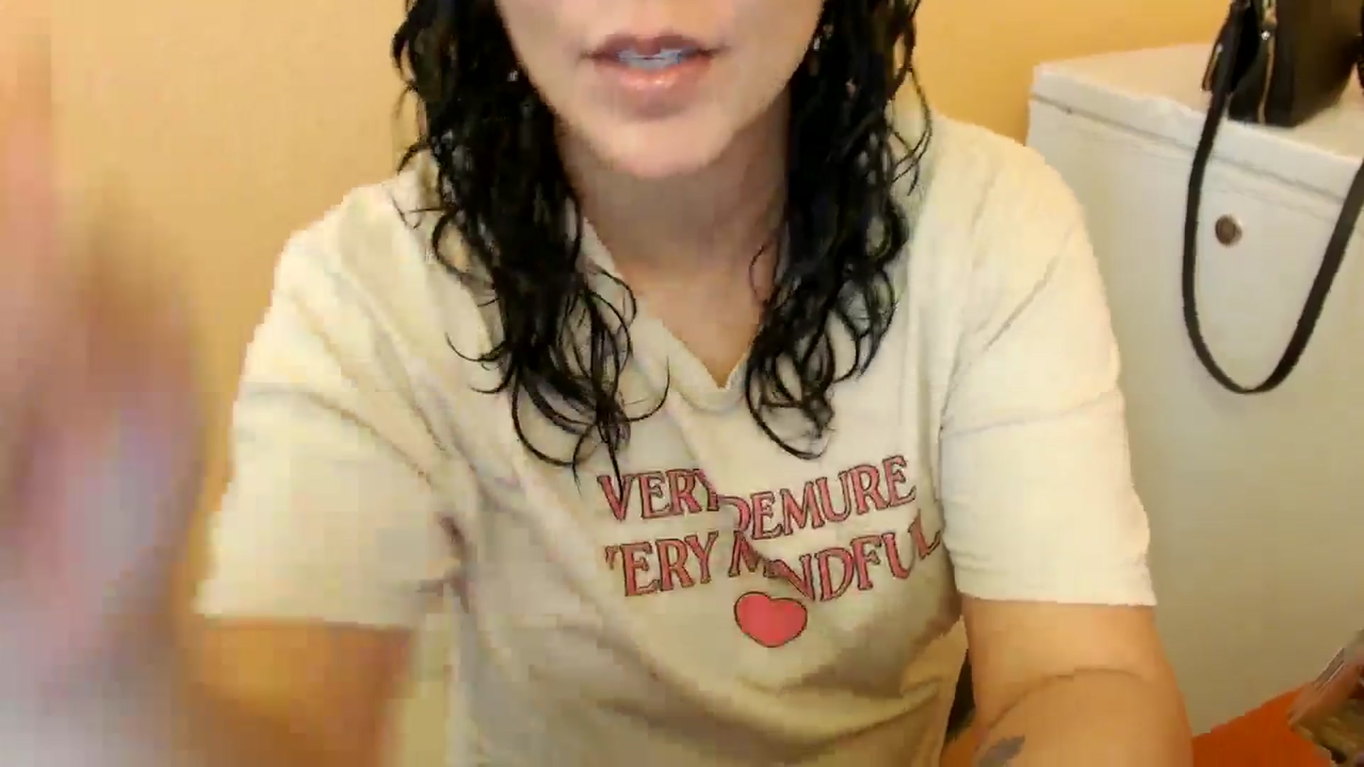 Gallery image thumbnail from MickaylaStar's myfreecams stream on, 01/18/2025, 16:44 image 5 of 20