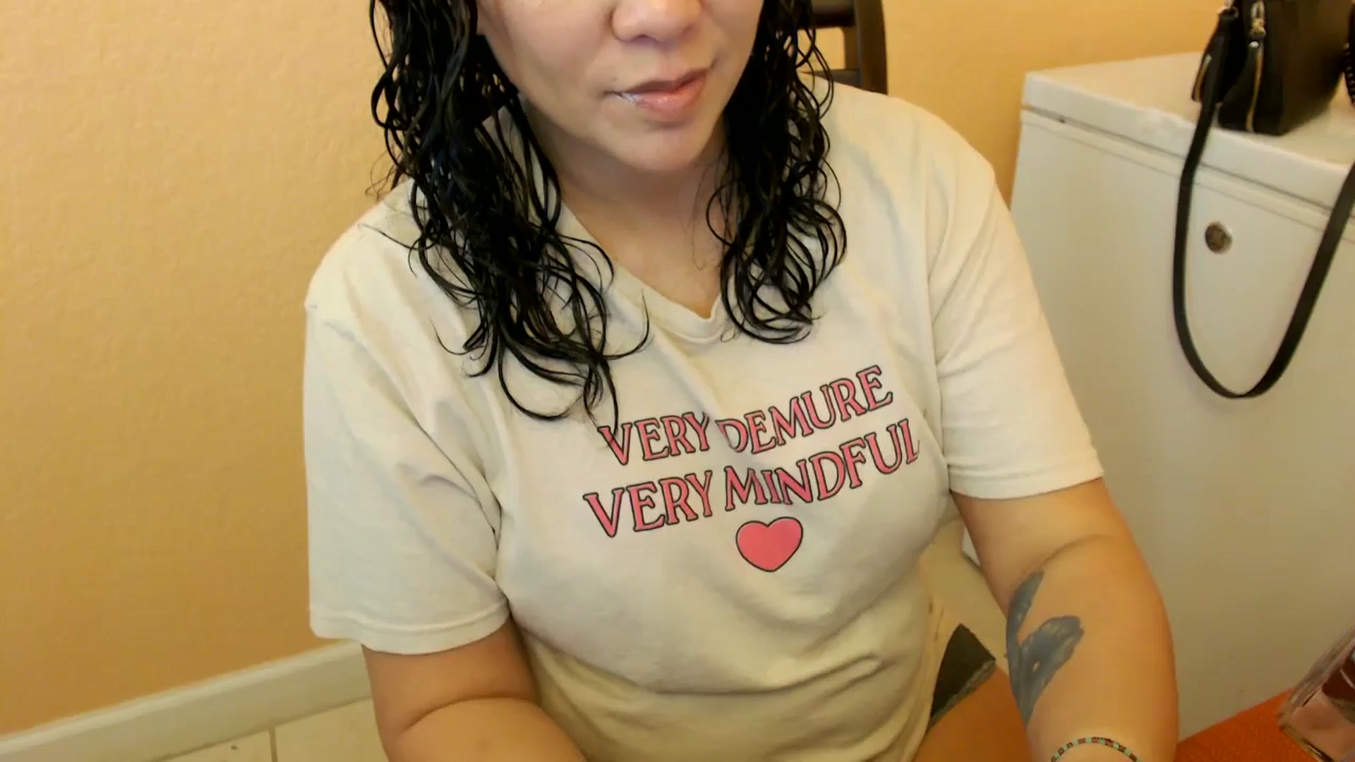 Gallery image thumbnail from MickaylaStar's myfreecams stream on, 01/18/2025, 16:44 image 6 of 20