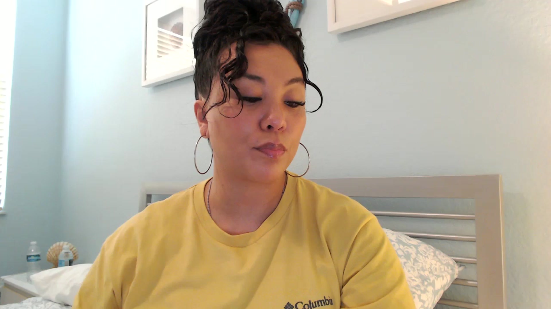 Gallery image thumbnail from MickaylaStar's myfreecams stream on, 01/18/2025, 19:44 image 16 of 20