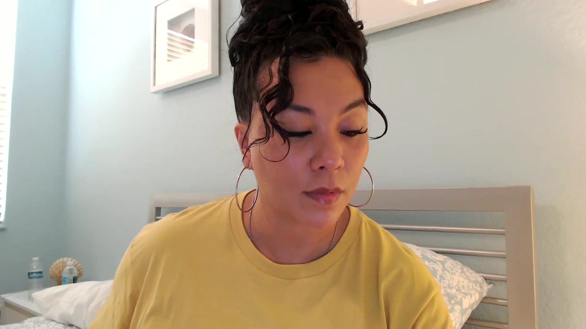Gallery image thumbnail from MickaylaStar's myfreecams stream on, 01/18/2025, 19:44 image 18 of 20