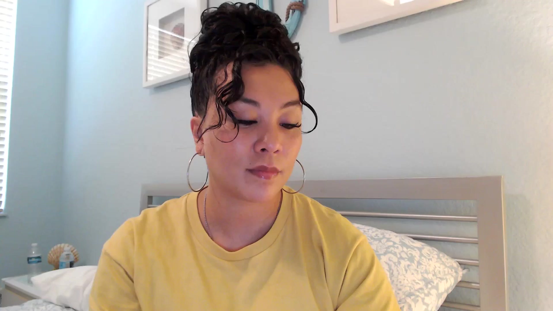 Gallery image thumbnail from MickaylaStar's myfreecams stream on, 01/18/2025, 19:44 image 10 of 20