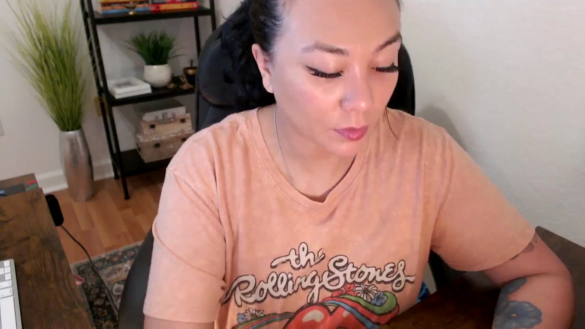 Gallery image thumbnail from MickaylaStar's myfreecams stream on, 01/21/2025, 17:21 image 19 of 20
