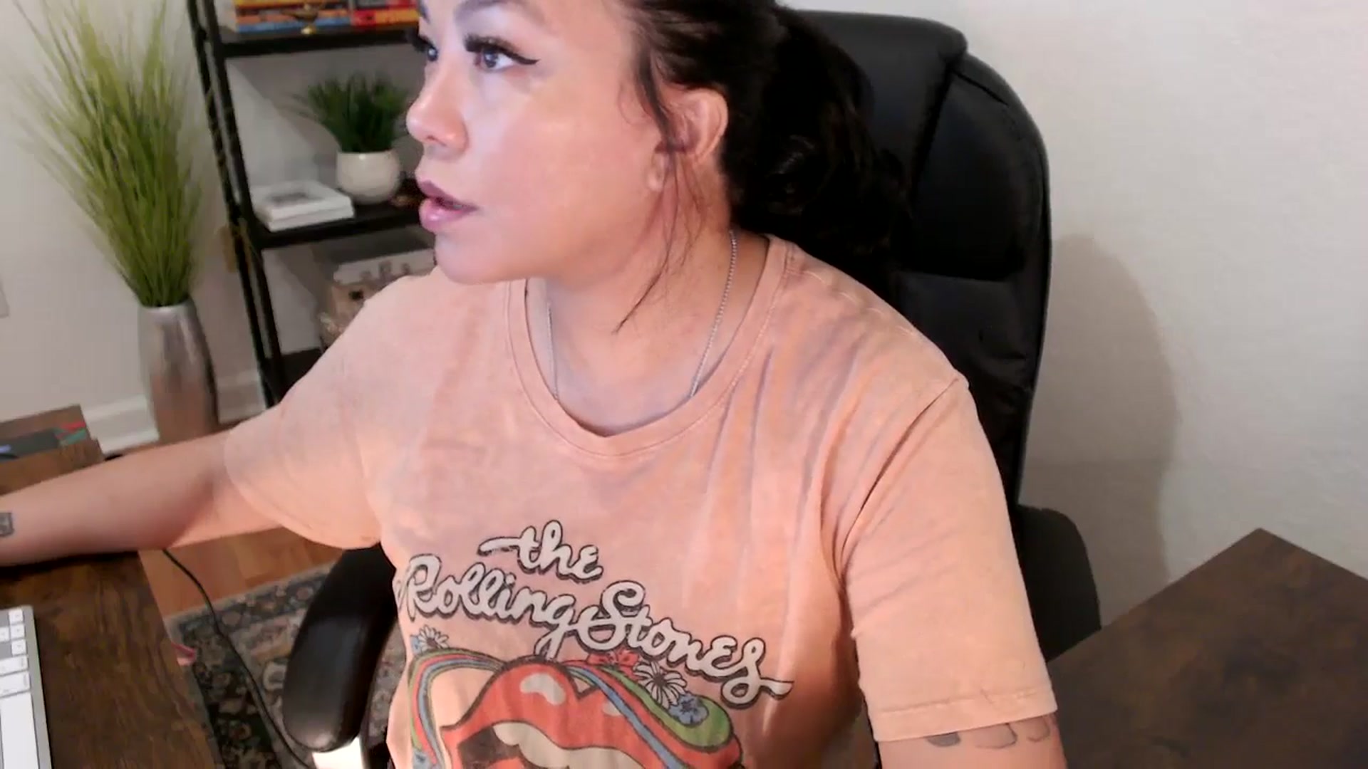 Gallery image thumbnail from MickaylaStar's myfreecams stream on, 01/21/2025, 17:21 image 20 of 20