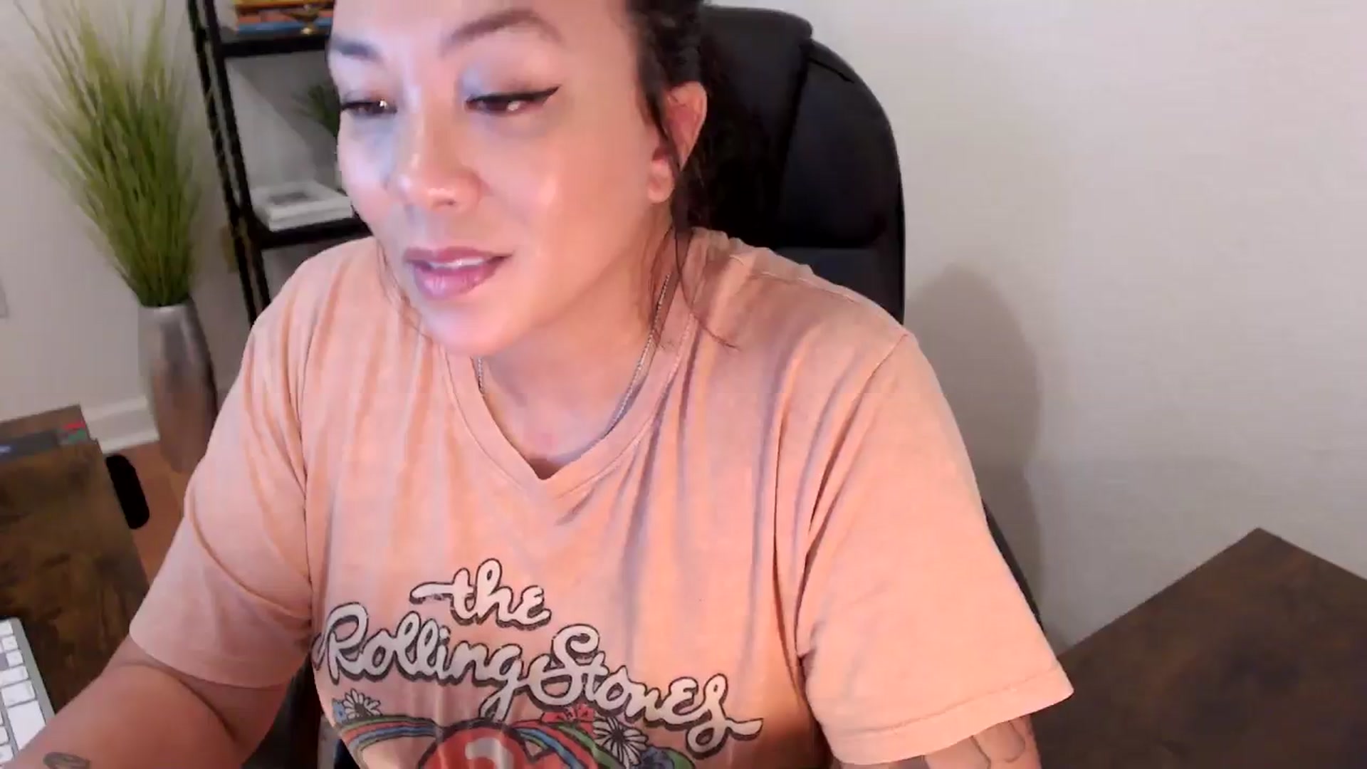 Gallery image thumbnail from MickaylaStar's myfreecams stream on, 01/21/2025, 20:02 image 20 of 20