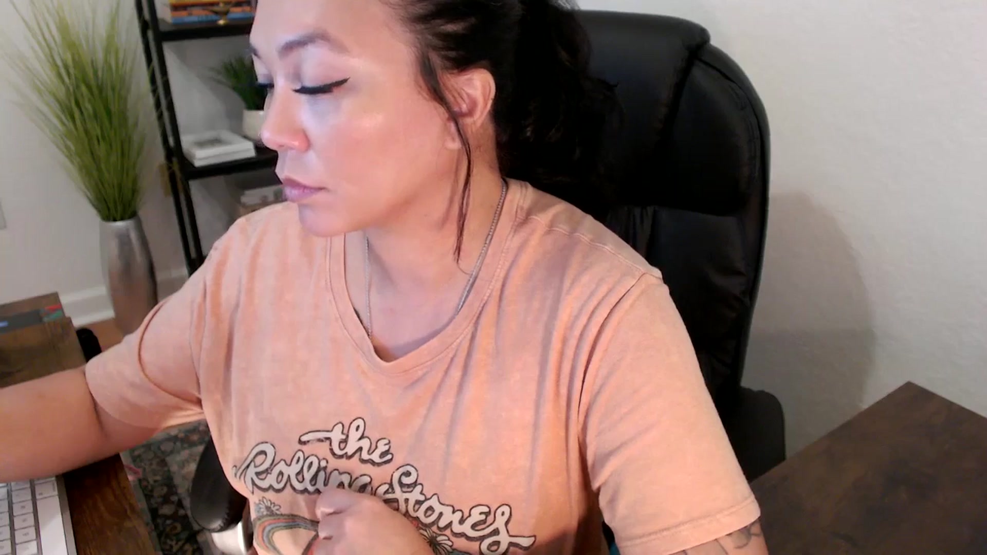 Gallery image thumbnail from MickaylaStar's myfreecams stream on, 01/21/2025, 20:02 image 10 of 20