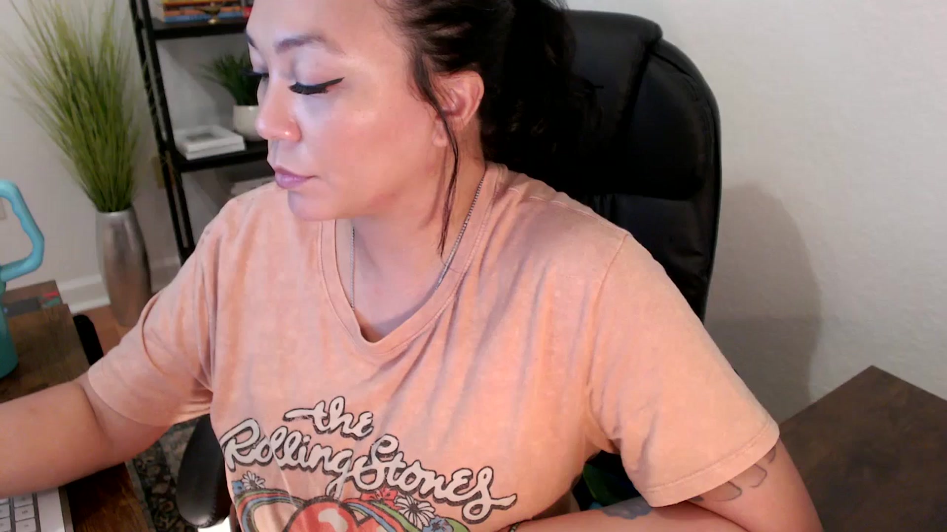 Gallery image thumbnail from MickaylaStar's myfreecams stream on, 01/21/2025, 20:02 image 9 of 20
