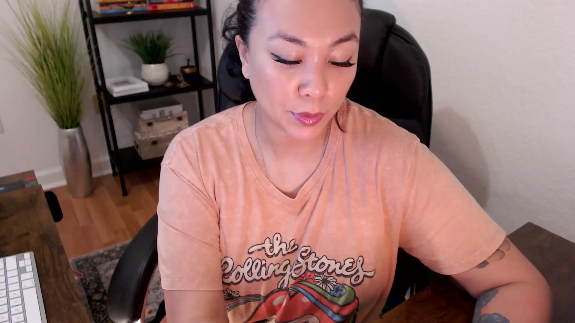 Gallery image thumbnail from MickaylaStar's myfreecams stream on, 01/21/2025, 20:02 image 1 of 20