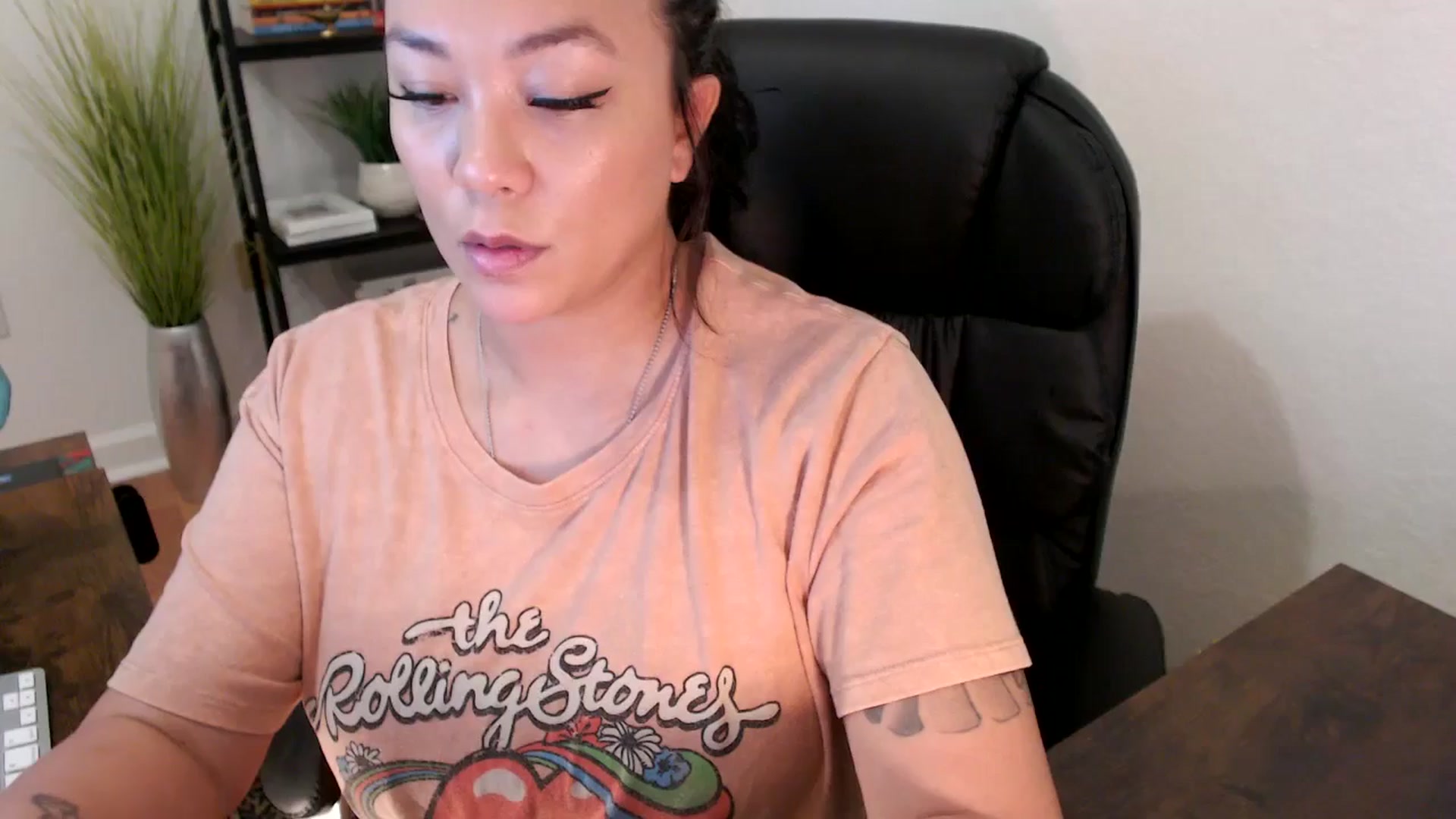 Gallery image thumbnail from MickaylaStar's myfreecams stream on, 01/21/2025, 20:02 image 13 of 20