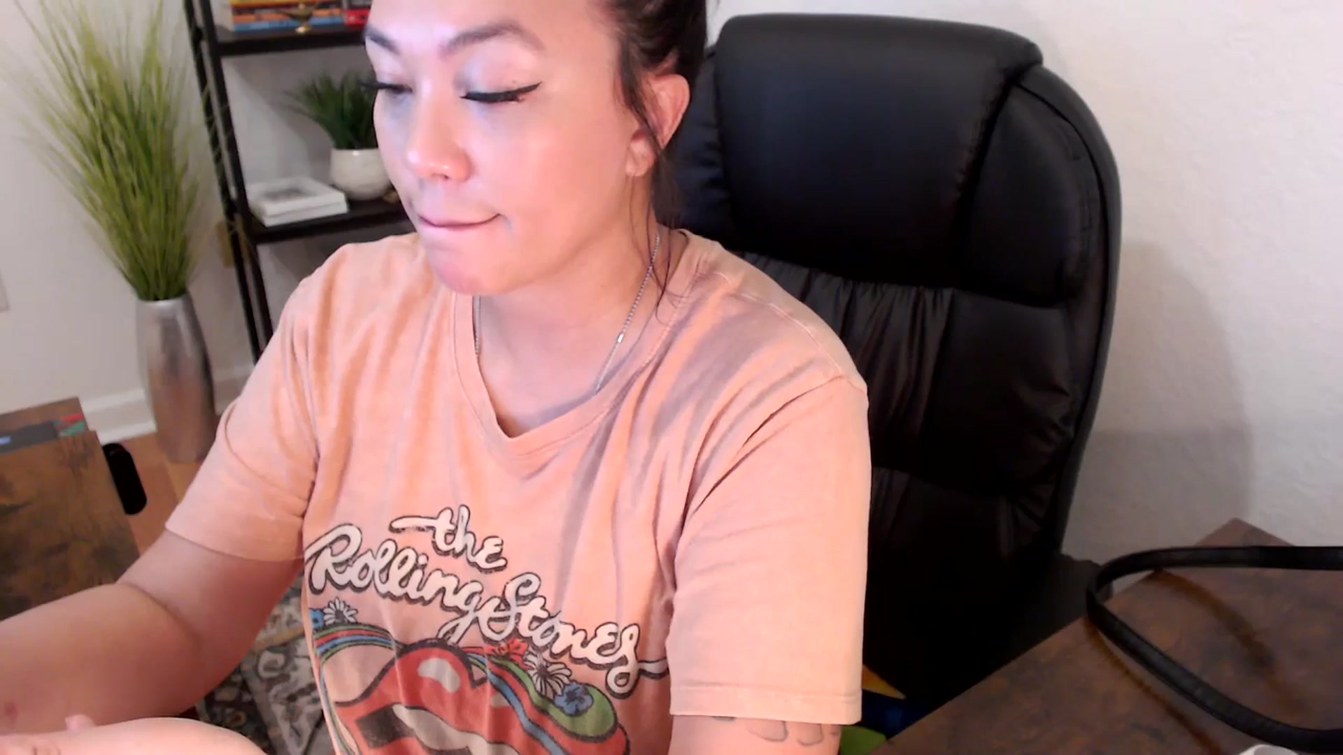 Gallery image thumbnail from MickaylaStar's myfreecams stream on, 01/21/2025, 21:18 image 13 of 20