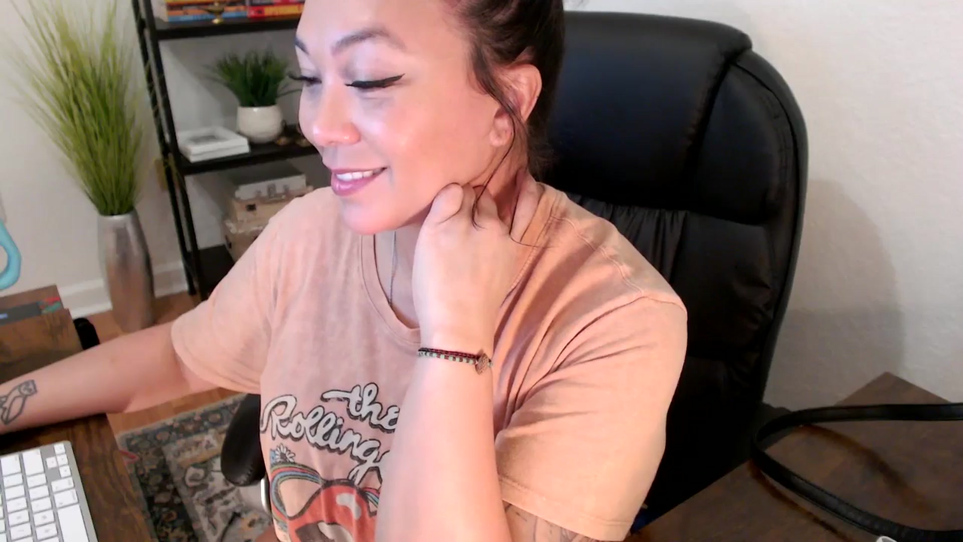 Gallery image thumbnail from MickaylaStar's myfreecams stream on, 01/21/2025, 21:18 image 20 of 20