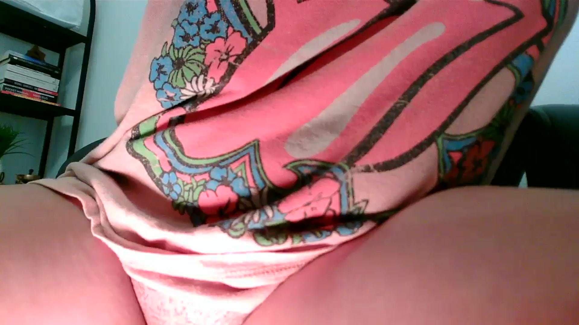 Gallery image thumbnail from MickaylaStar's myfreecams stream on, 01/21/2025, 22:19 image 2 of 20