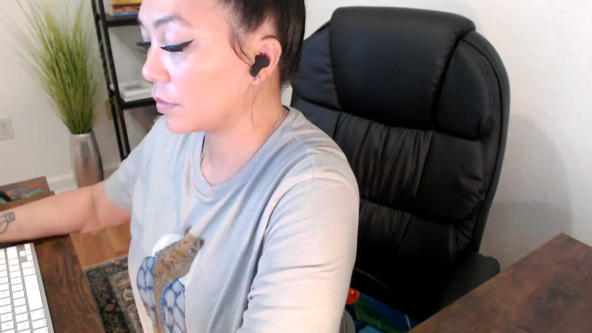 Gallery image thumbnail from MickaylaStar's myfreecams stream on, 01/22/2025, 17:03 image 17 of 20