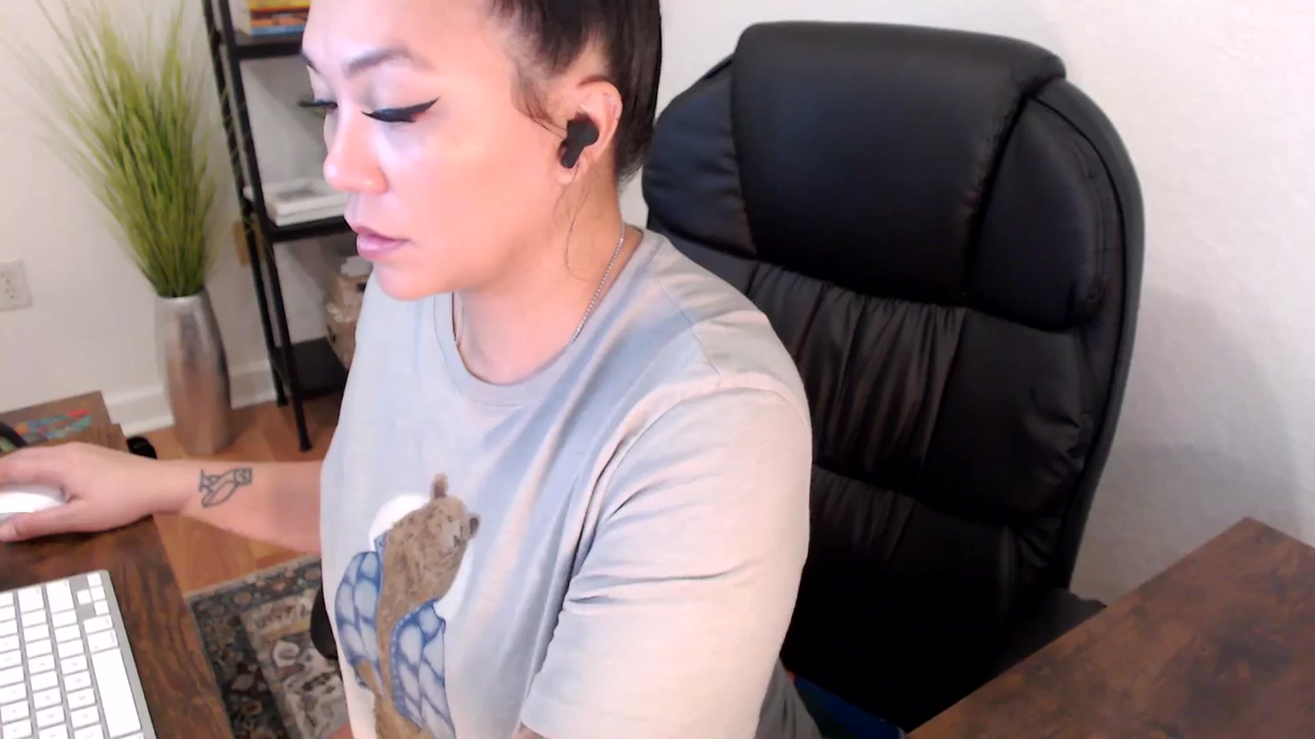 Gallery image thumbnail from MickaylaStar's myfreecams stream on, 01/22/2025, 17:03 image 2 of 20