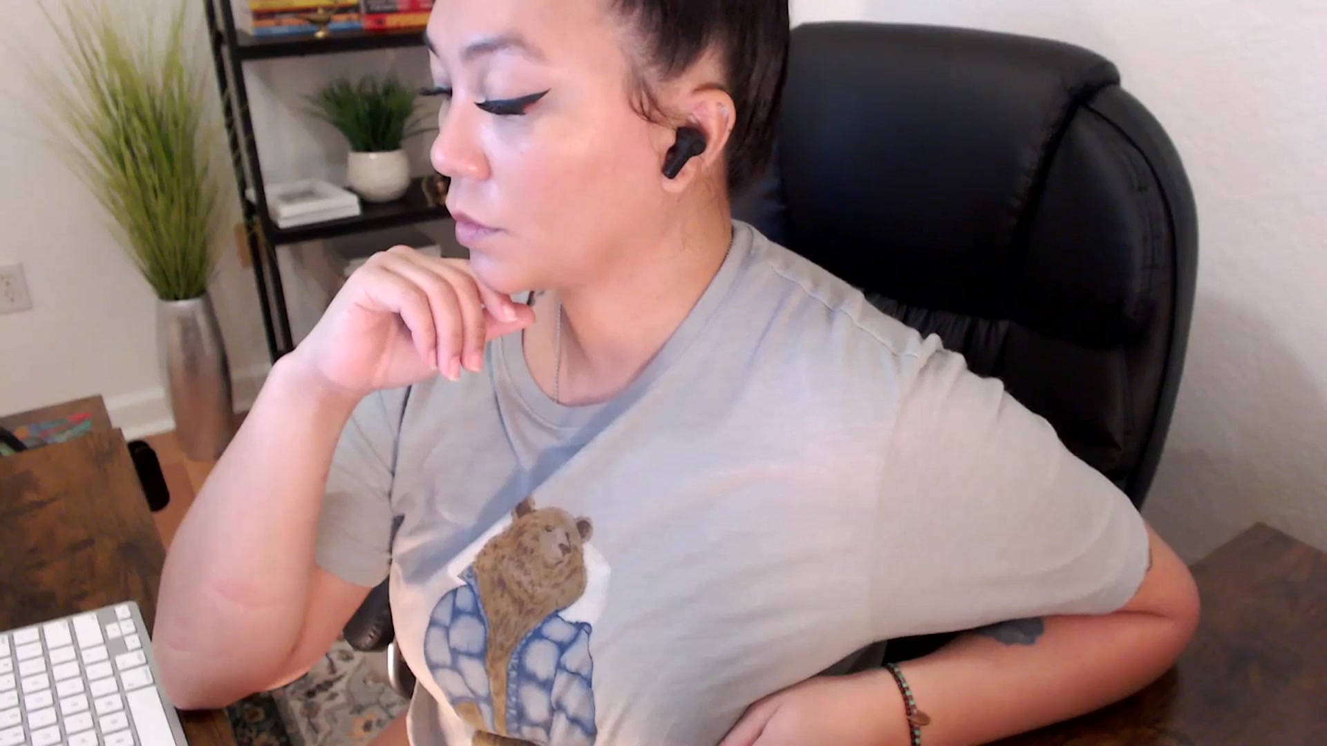 Gallery image thumbnail from MickaylaStar's myfreecams stream on, 01/22/2025, 17:30 image 6 of 20