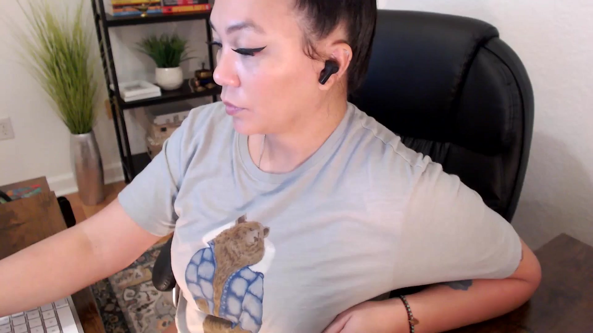 Gallery image thumbnail from MickaylaStar's myfreecams stream on, 01/22/2025, 17:30 image 7 of 20