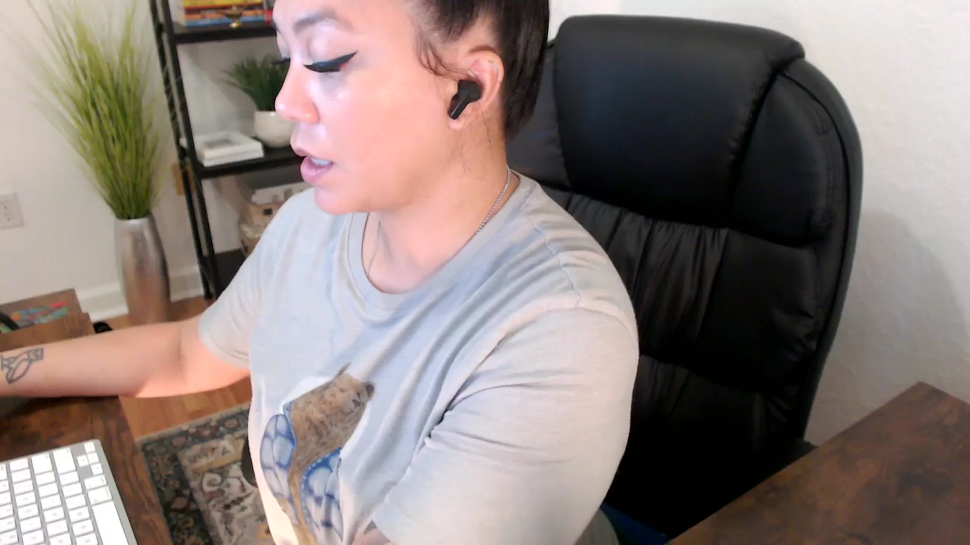 Gallery image thumbnail from MickaylaStar's myfreecams stream on, 01/22/2025, 17:30 image 5 of 20
