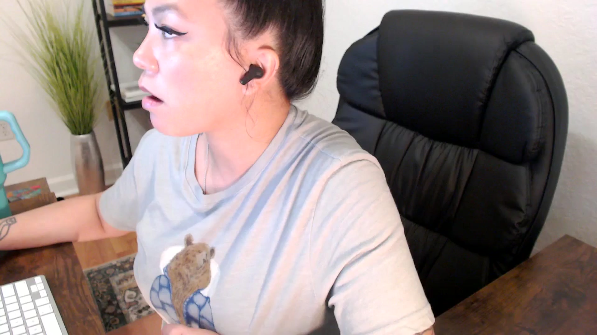 Gallery image thumbnail from MickaylaStar's myfreecams stream on, 01/22/2025, 19:01 image 9 of 20