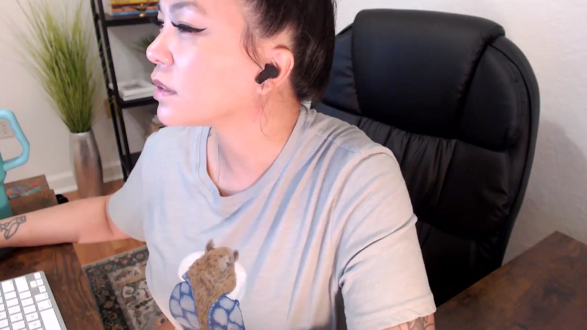 Gallery image thumbnail from MickaylaStar's myfreecams stream on, 01/22/2025, 19:01 image 6 of 20